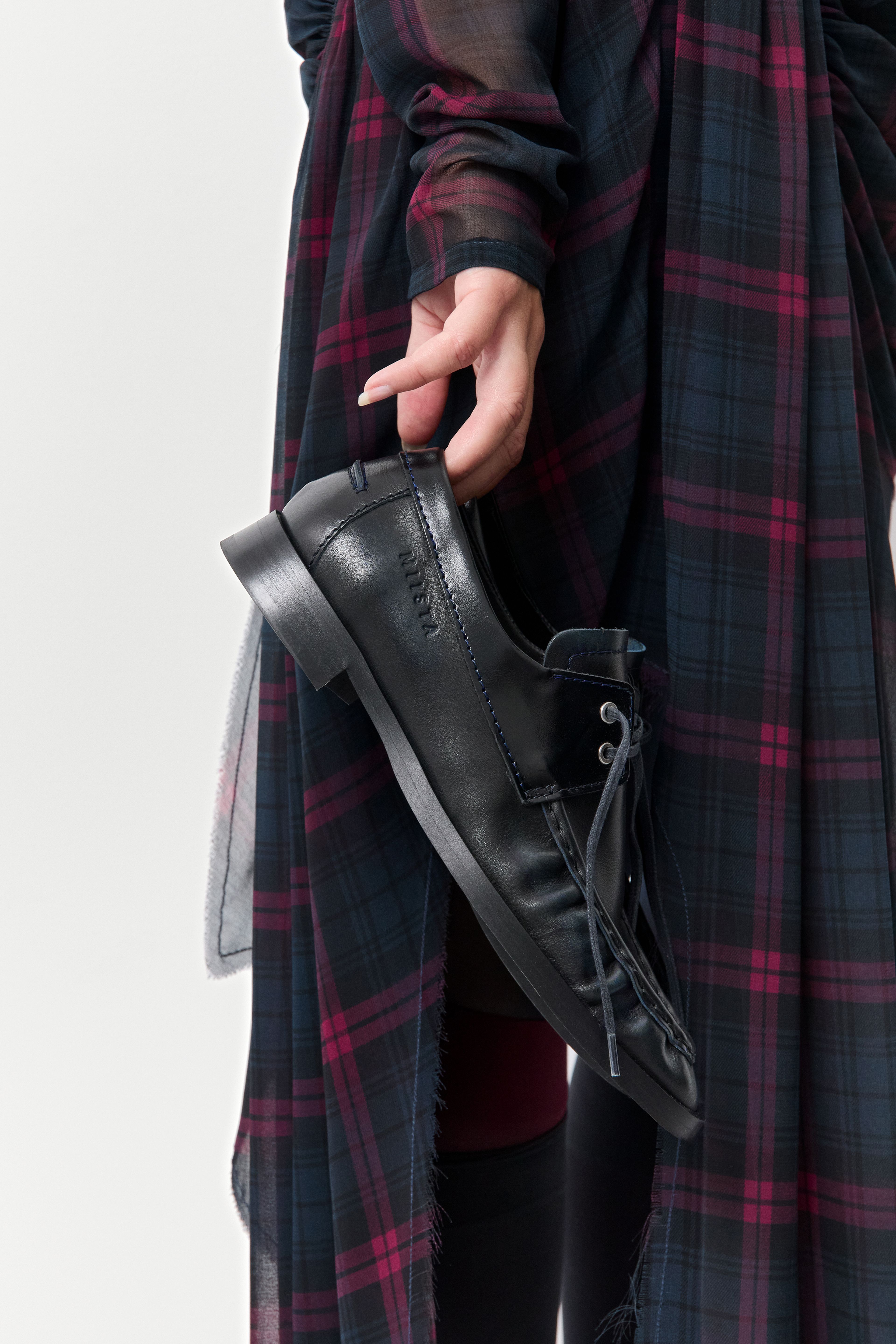 Edelira Navy Black Bicolor Derby Loafers | Miista | Designed & Handmade in Europe