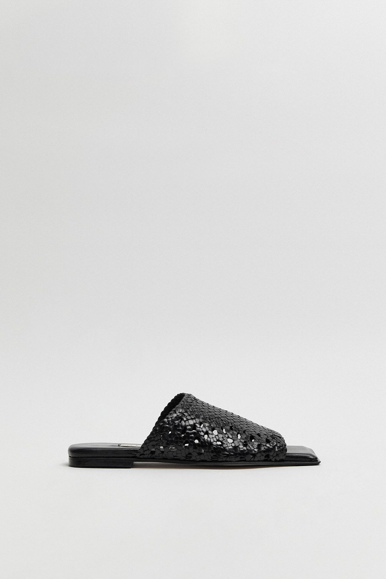 Mayra Black Sandals | Miista Europe | Made in Portugal