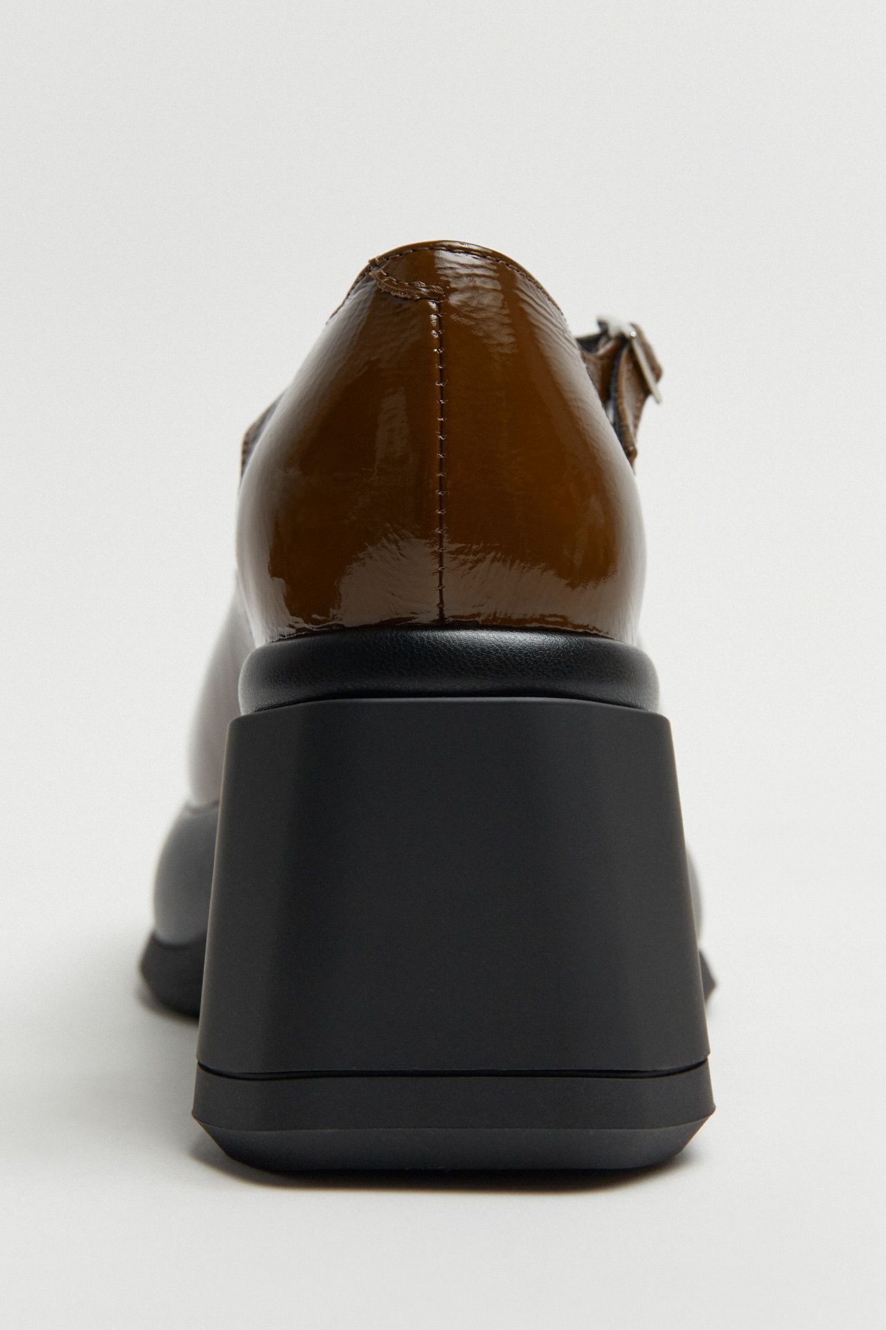 Coral Brown Courts | Miista Europe | Made in Portugal