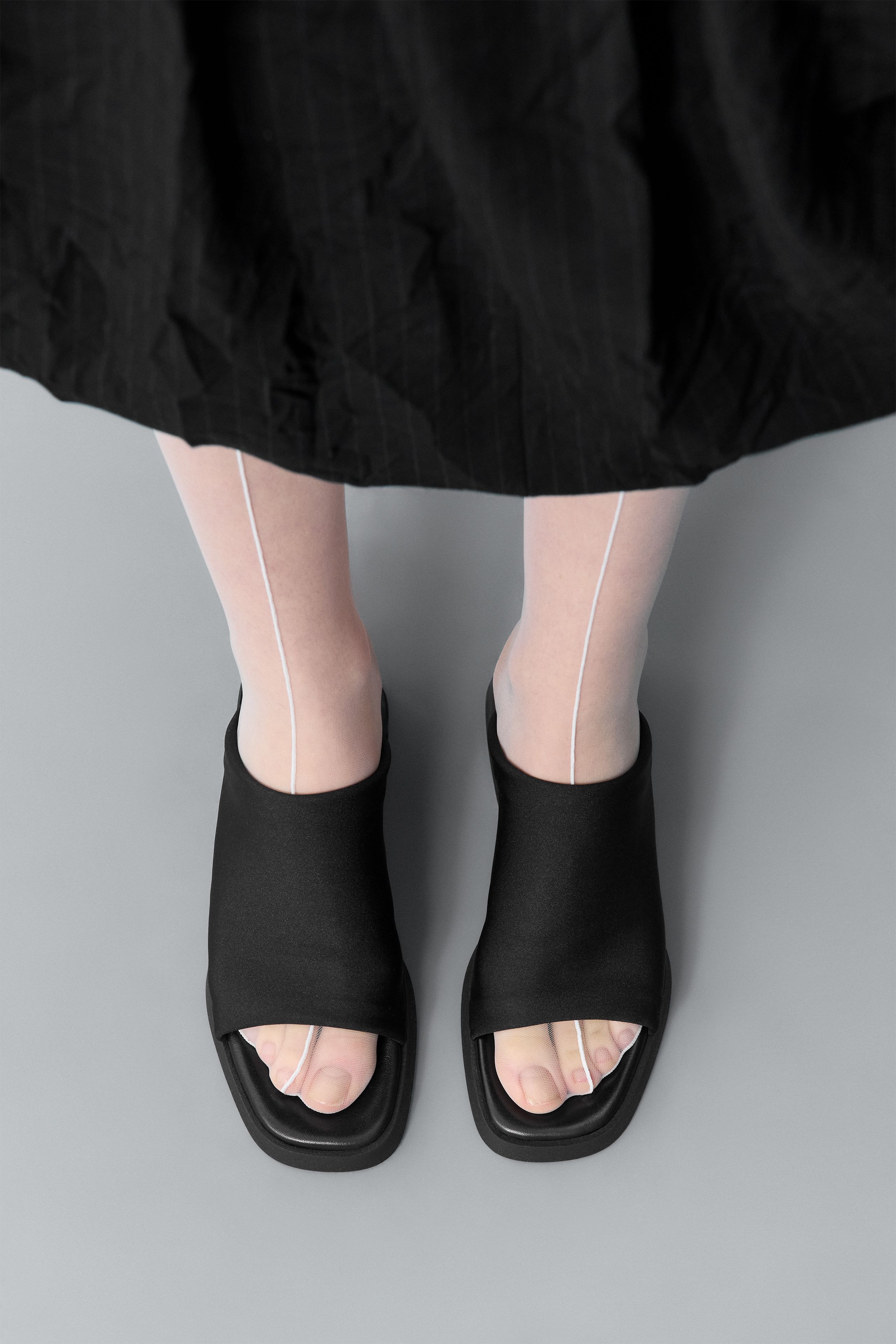 Zooey Sandals - Black Textile | Miista