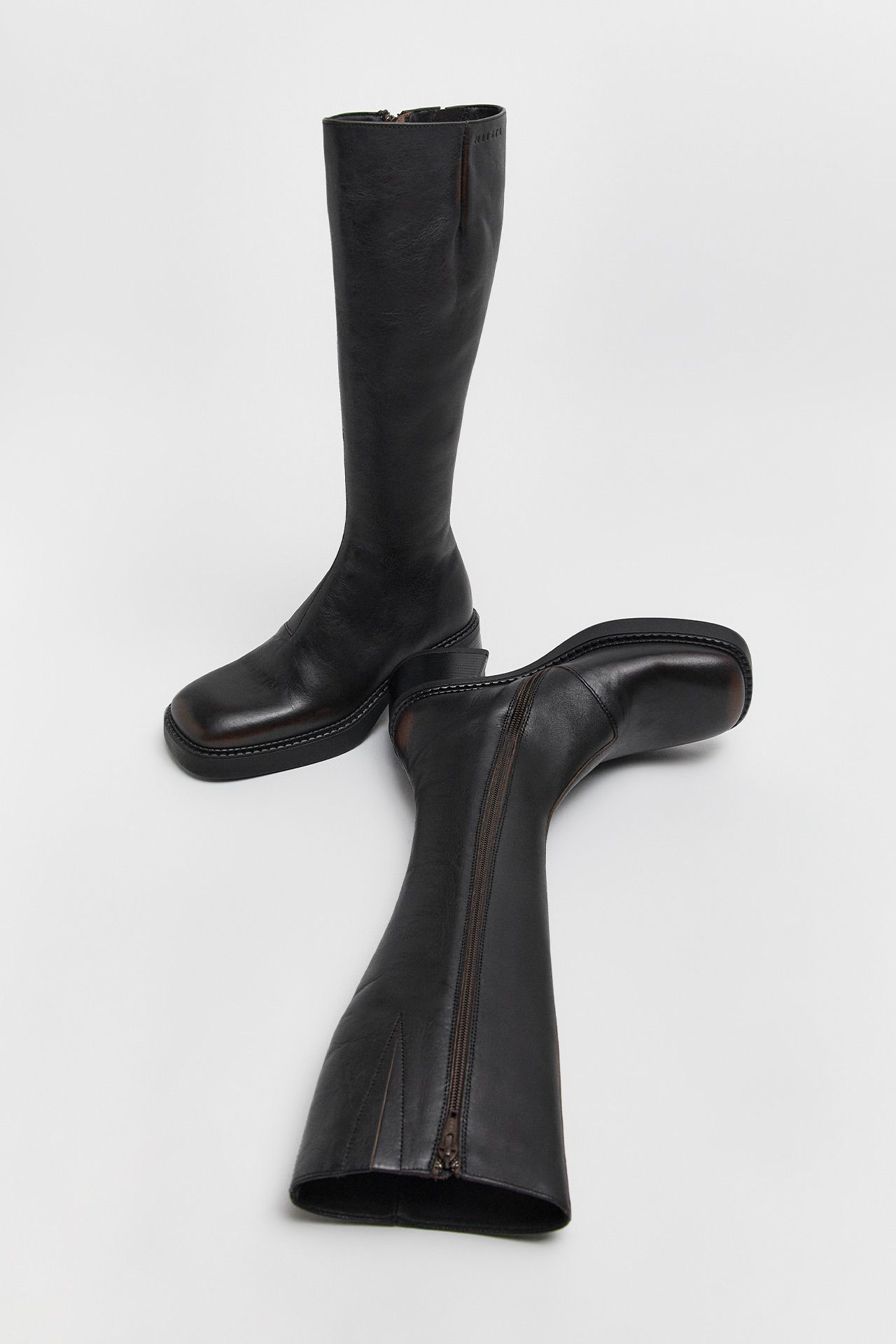 yumiブラックM Yumi Boots - Brown Brush Off Leather | Miista