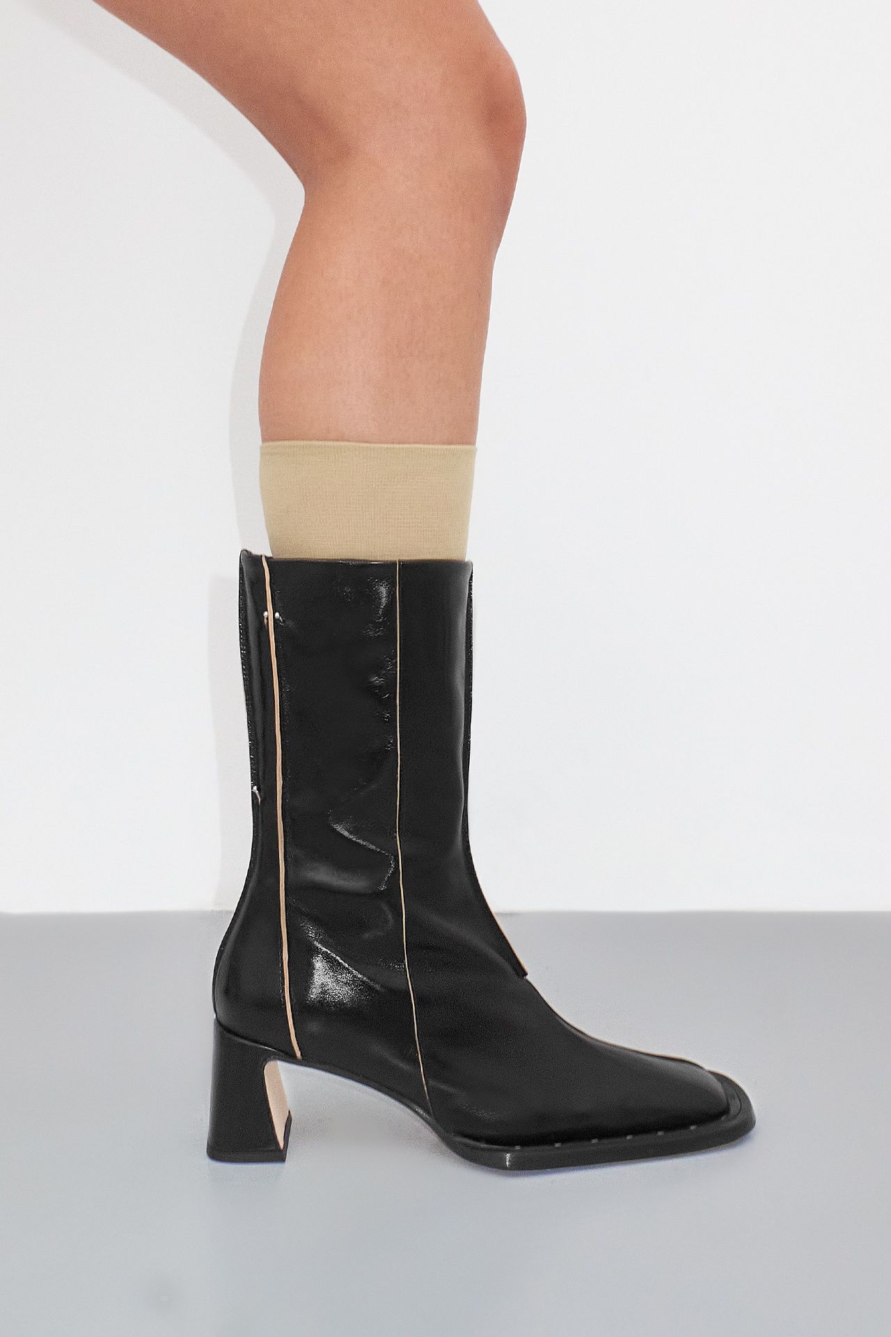 Greer Black Ankle Boots | Miista
