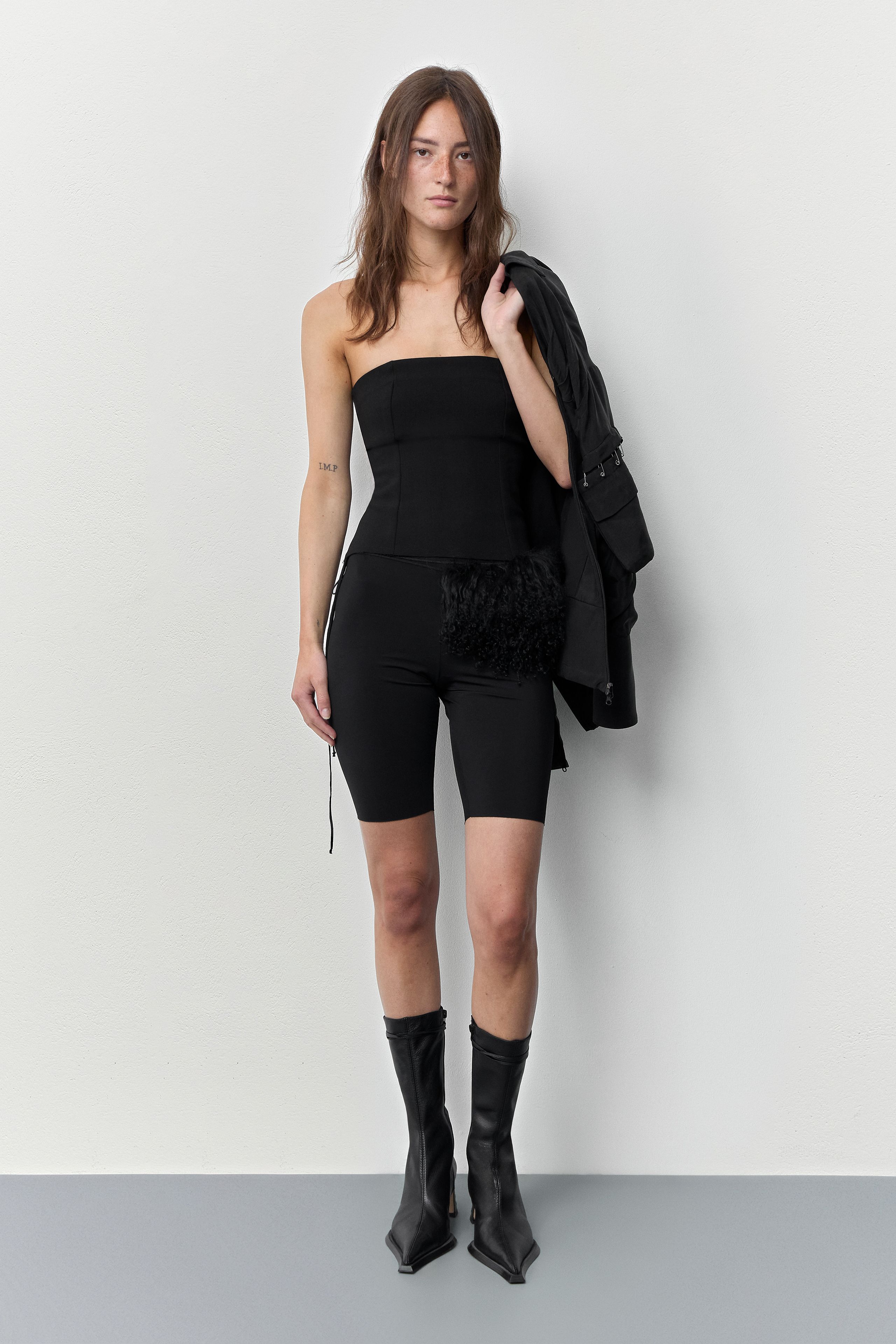 Tilma Top - Black Wool Blend | Miista