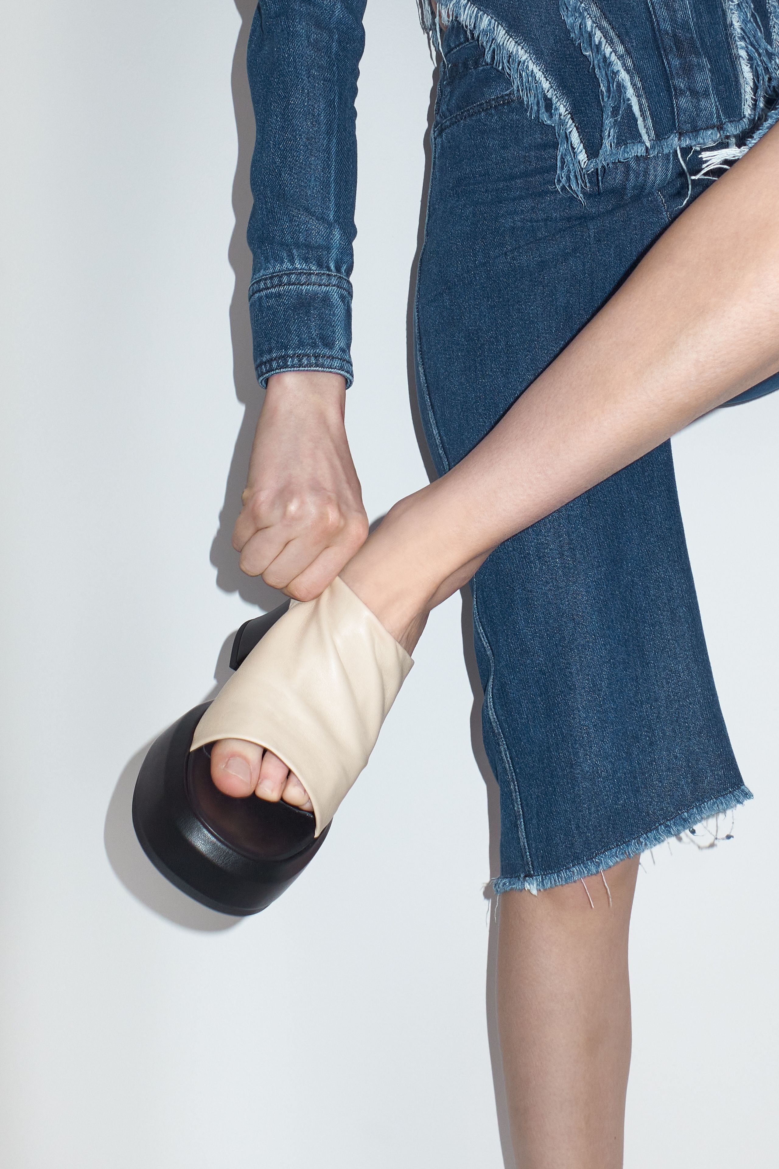 Jimena Off White Sandals | Miista