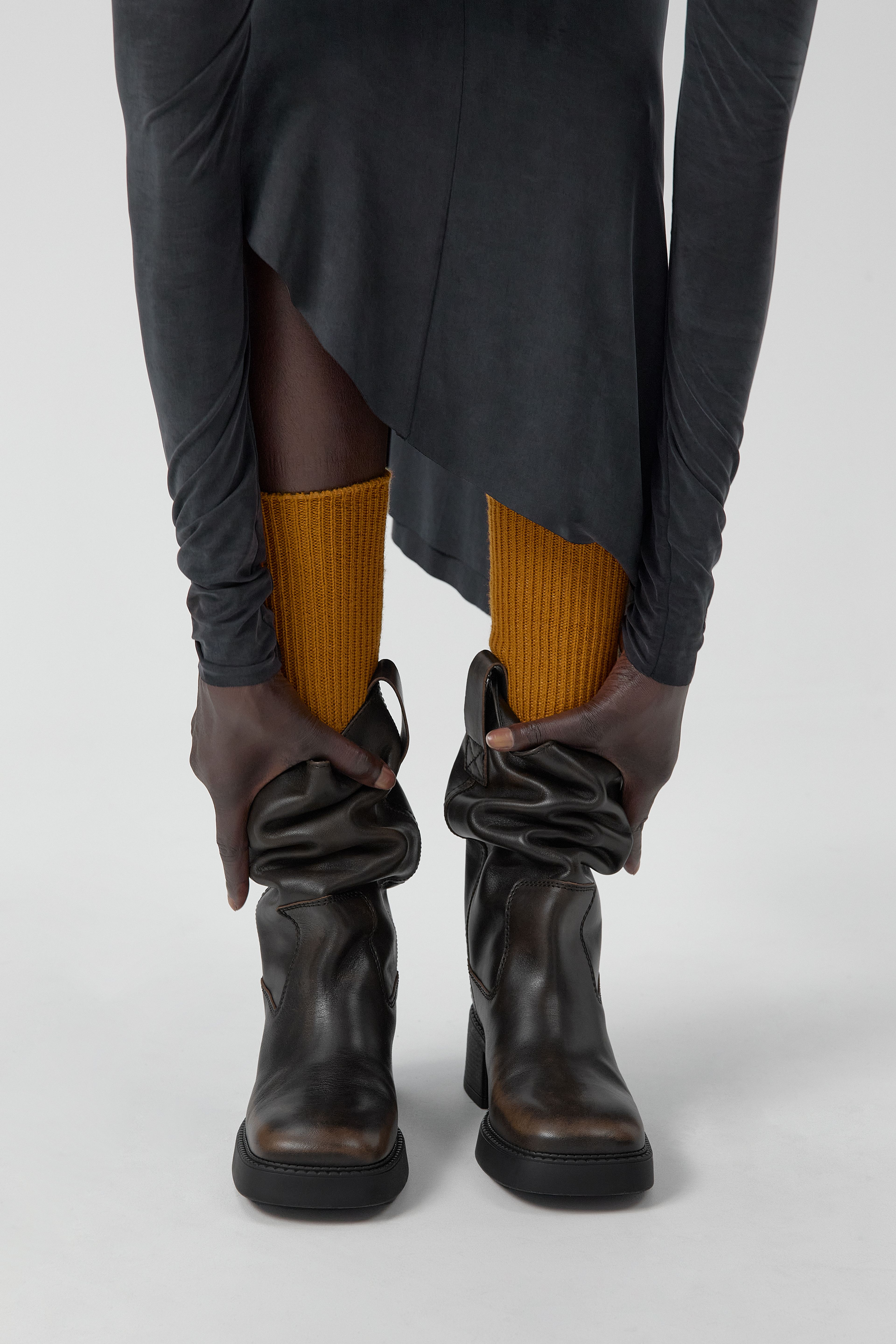 Inaya Boots - Brown Brush Off Leather | Miista | Designed & Handmade in Europe
