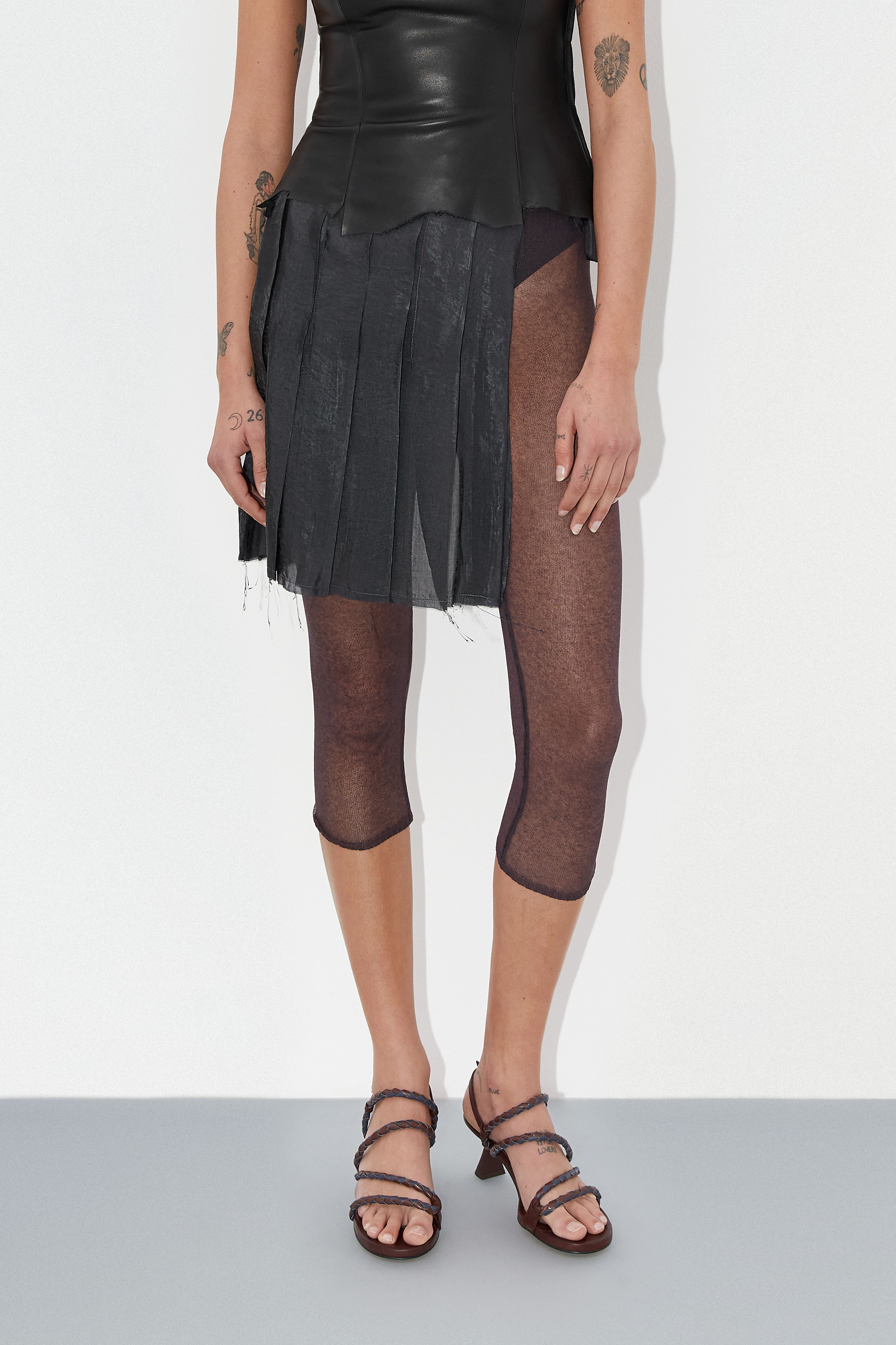 Clare Skirt - Washed Black Satin | Miista