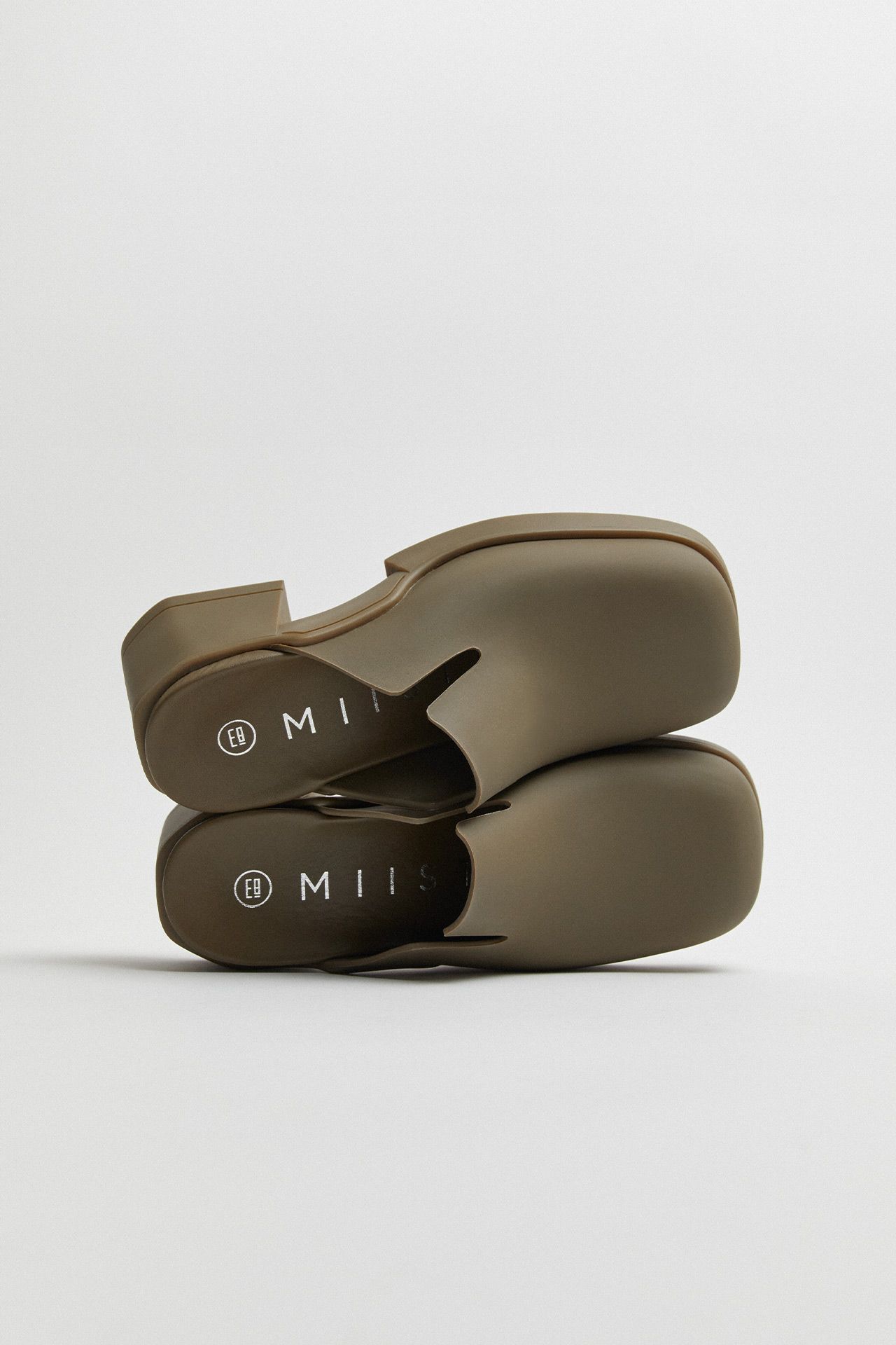 Blissa Khaki Mules | Miista