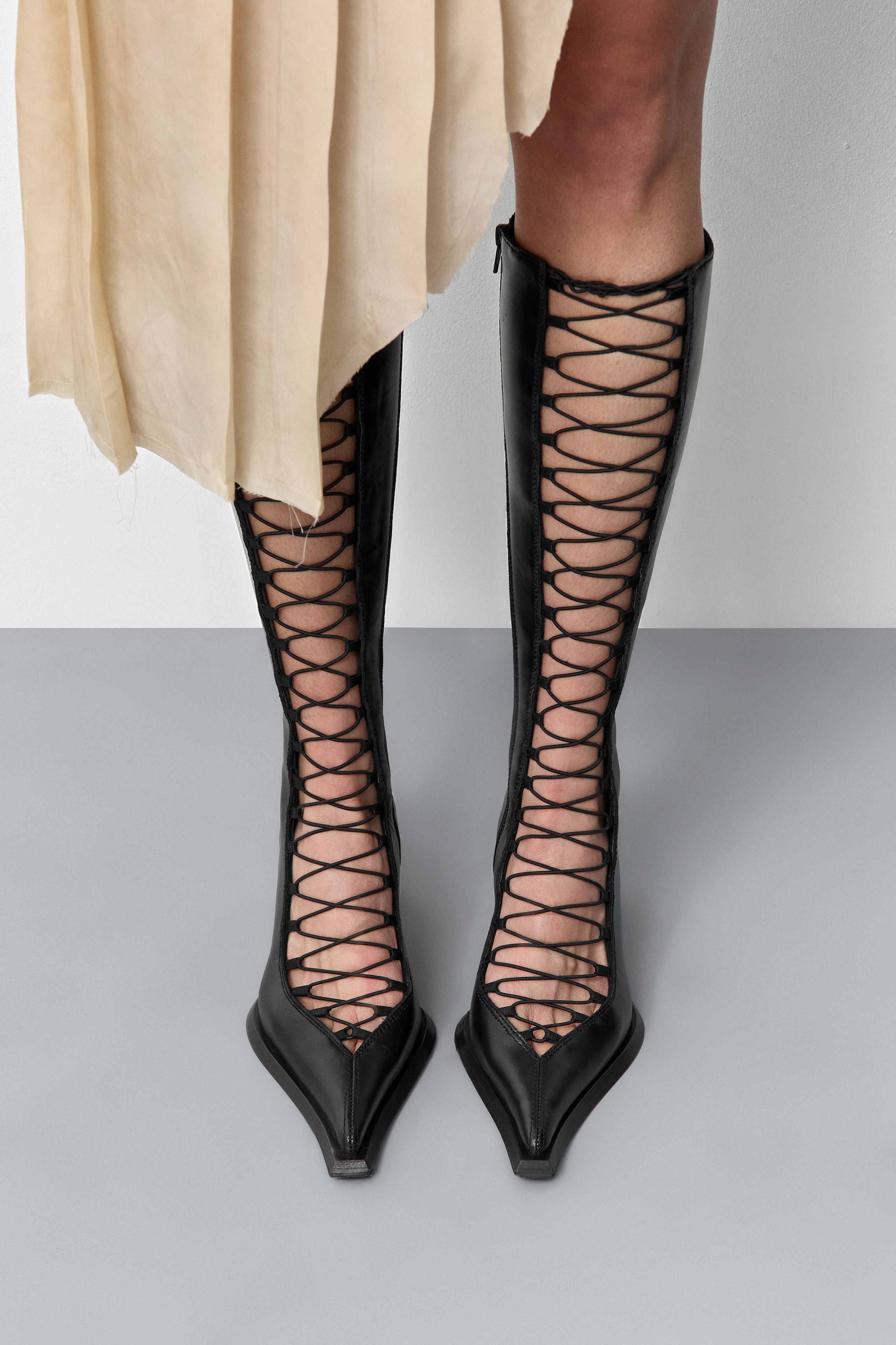 Melinda Boots - Black Leather | Miista