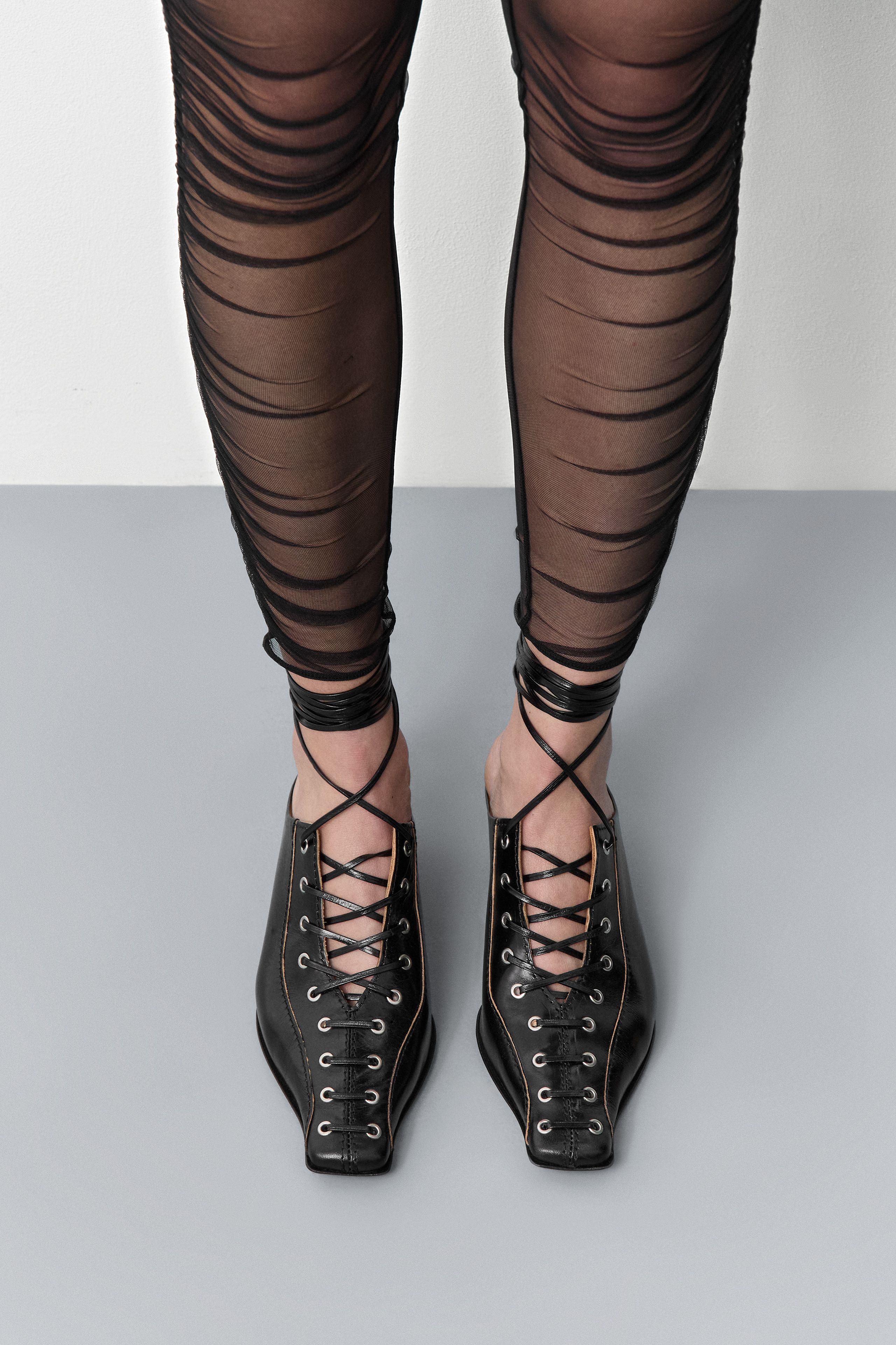 Asia Courts - Black Leather | Miista