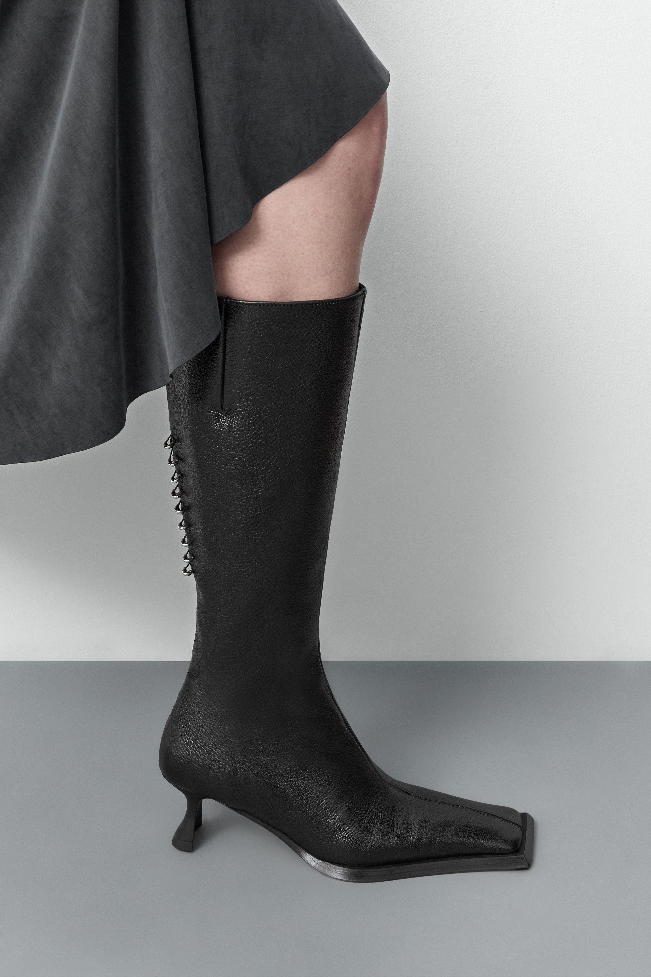 chinese dress ladies Flat Faux Leather Tall Boots main image 0