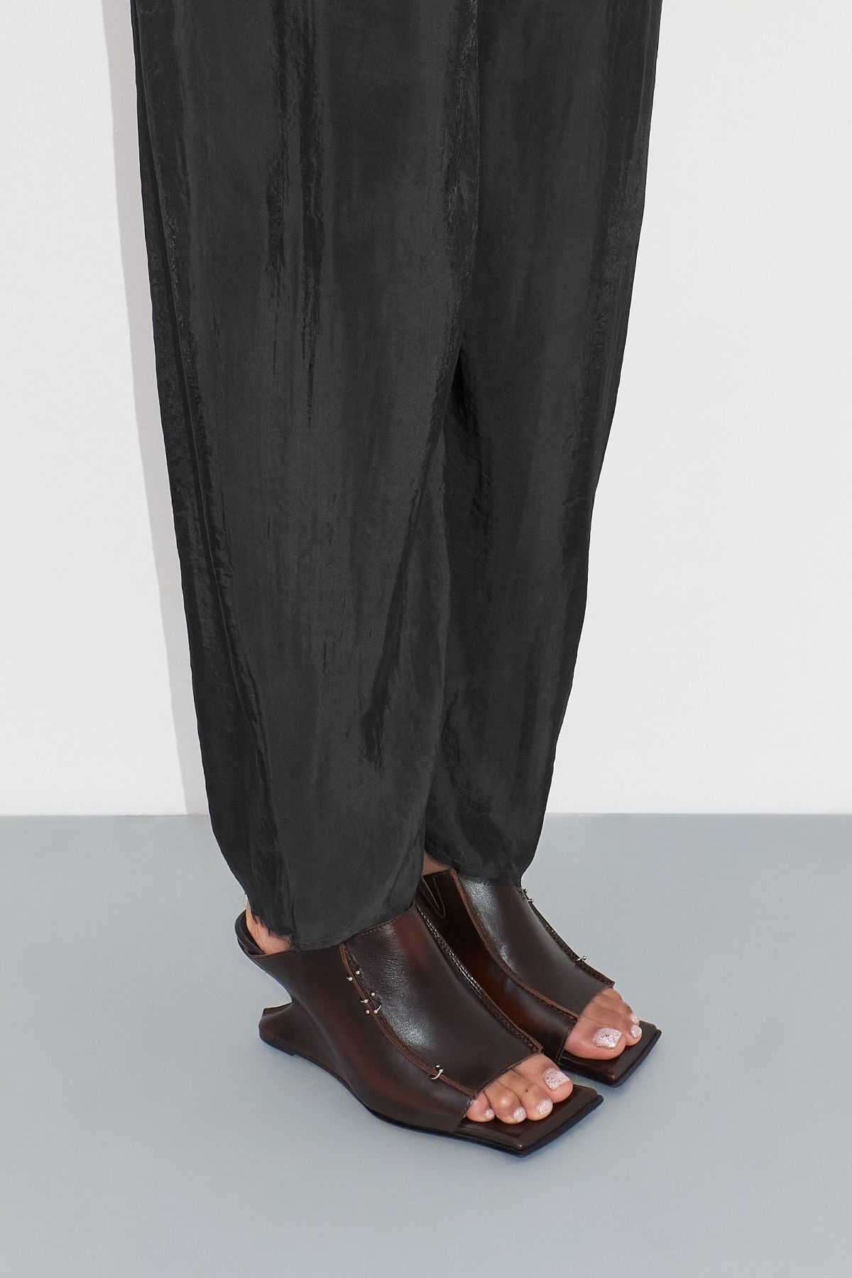 Dalila Sandals - Brown Brushed Leather