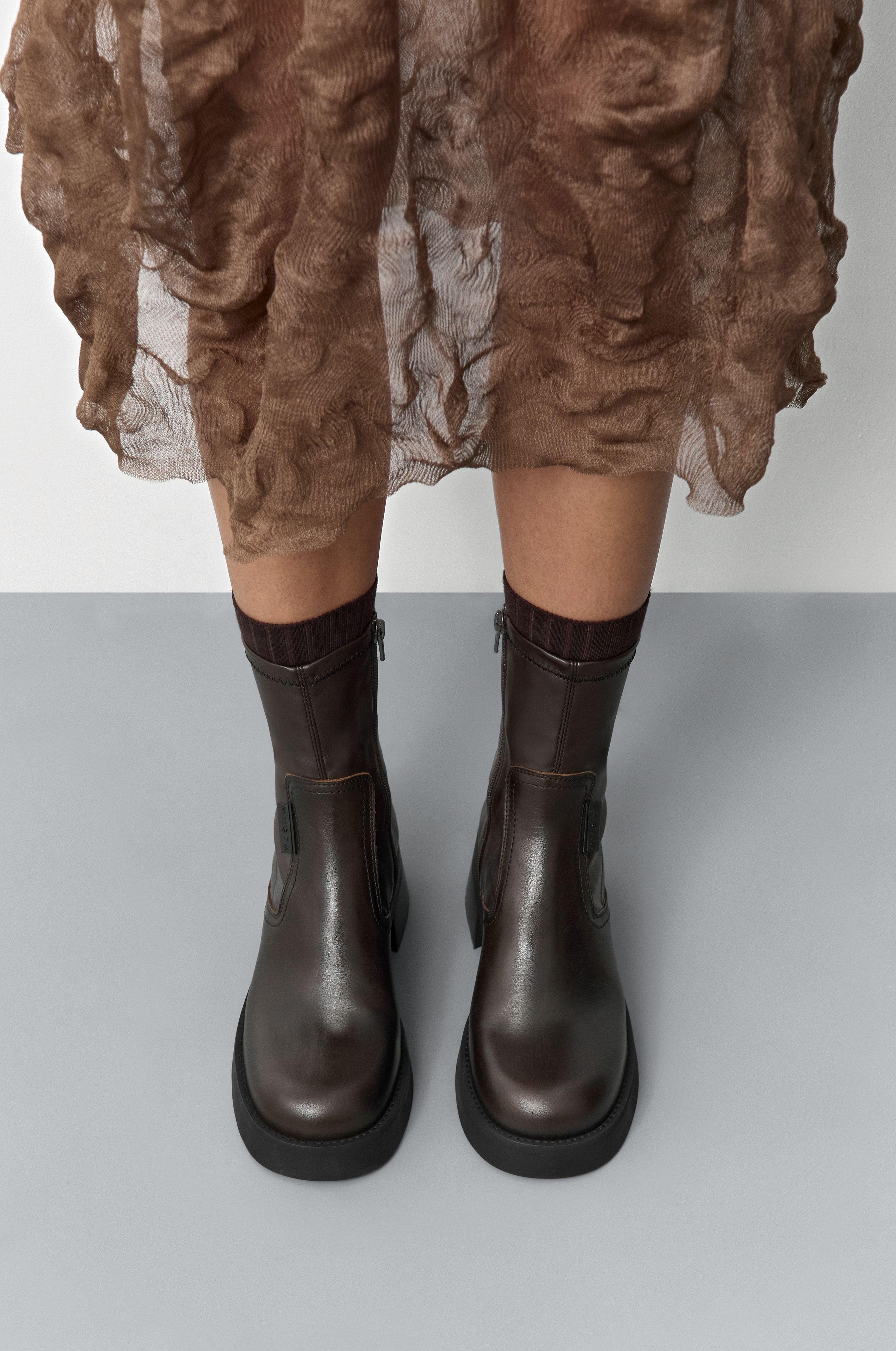ユリスミニ♡milanista Oliana Boots - Brown Stretch Leather | Miista