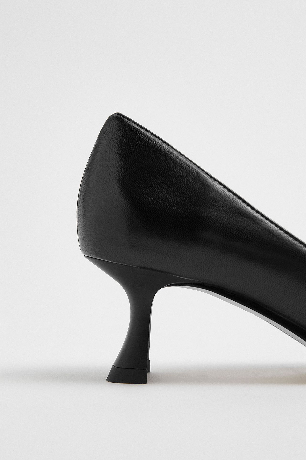 MIISTA イエロー フラットシューズ MIZZA LOAFER FLATS IN FAUX LEATHER