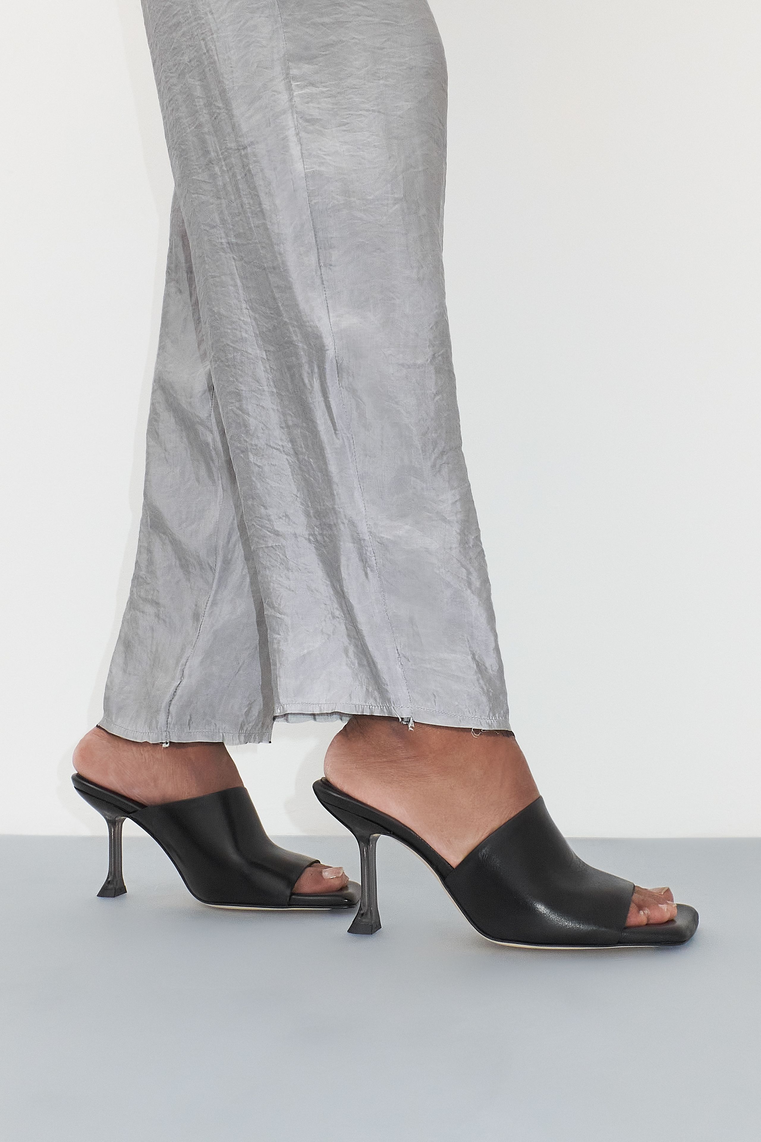【関税込み】Miista ブラウン Miri ミュール Miri Mules Sandal in Brown