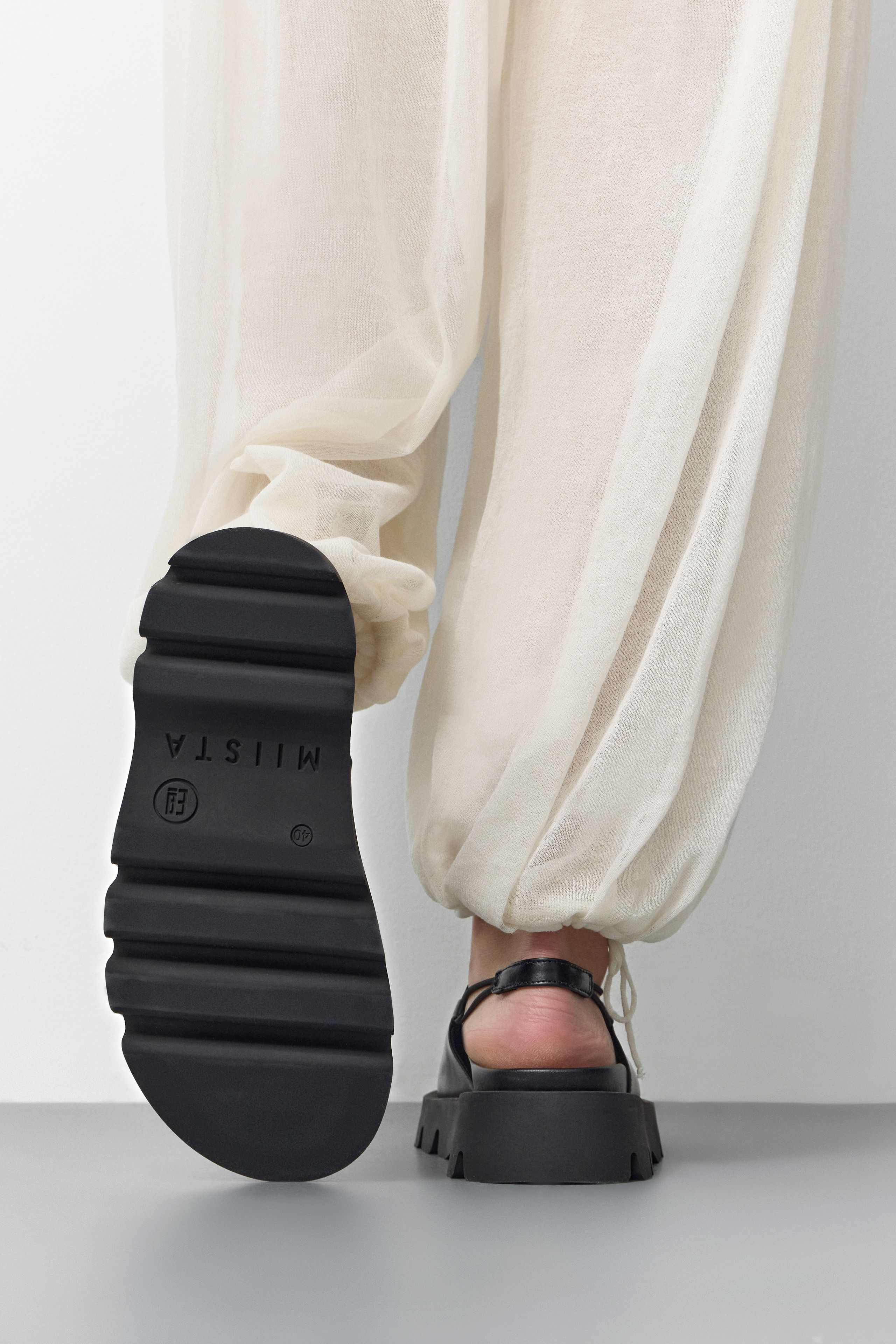 Noreen Sandals - Black Leather | Miista