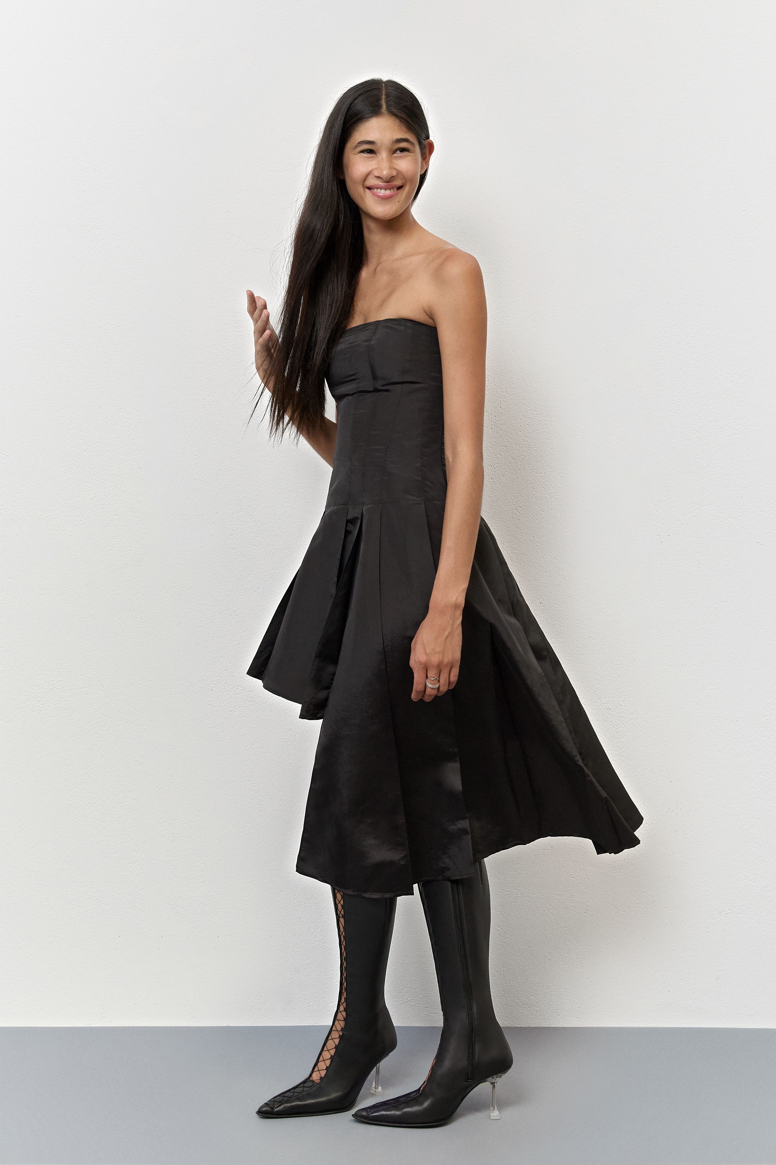 Lucrezia Dress - Black Pleated Silk | Miista