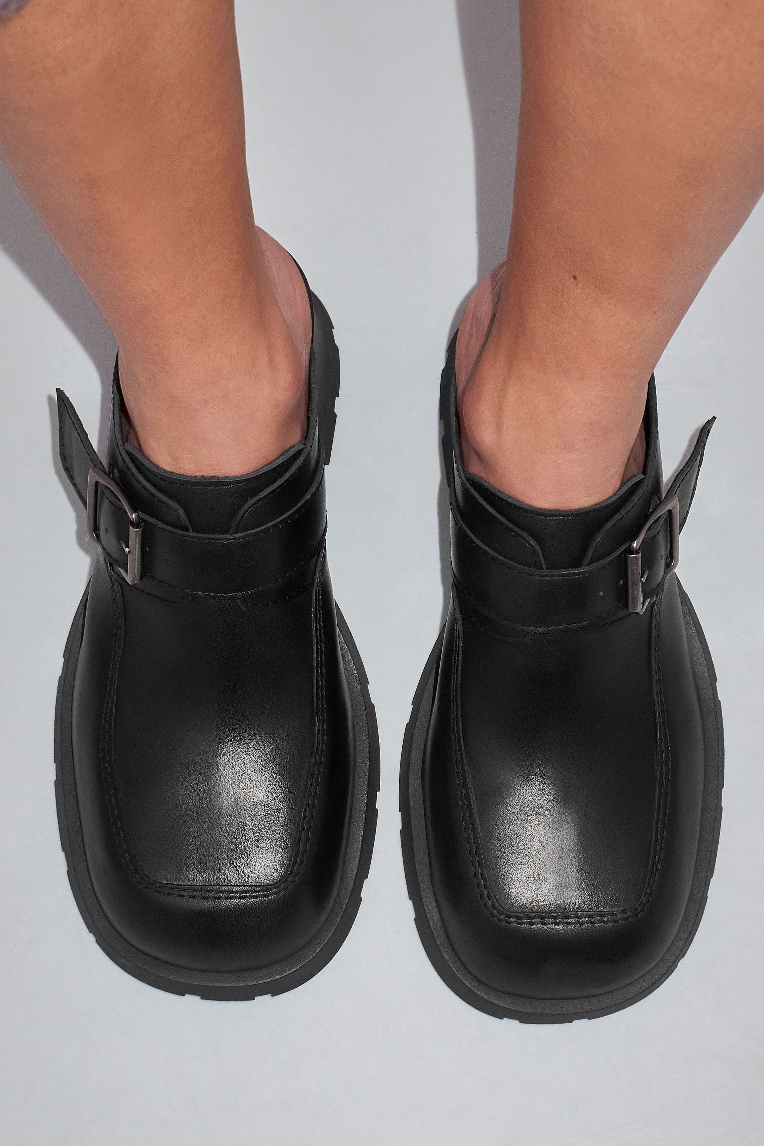 Alanys Mules - Black Leather | Miista