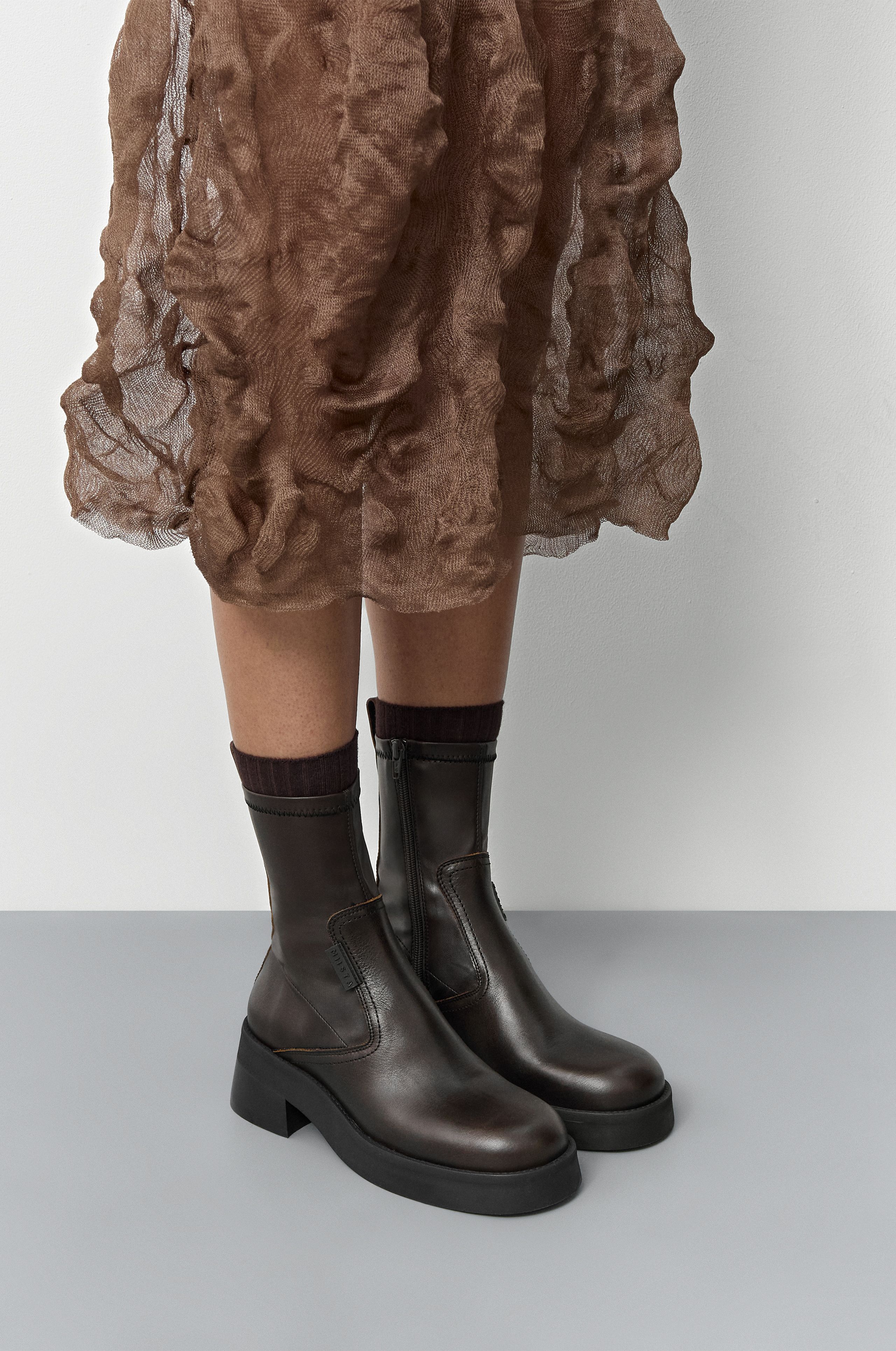 Oliana Boots - Brown Stretch Leather | Miista
