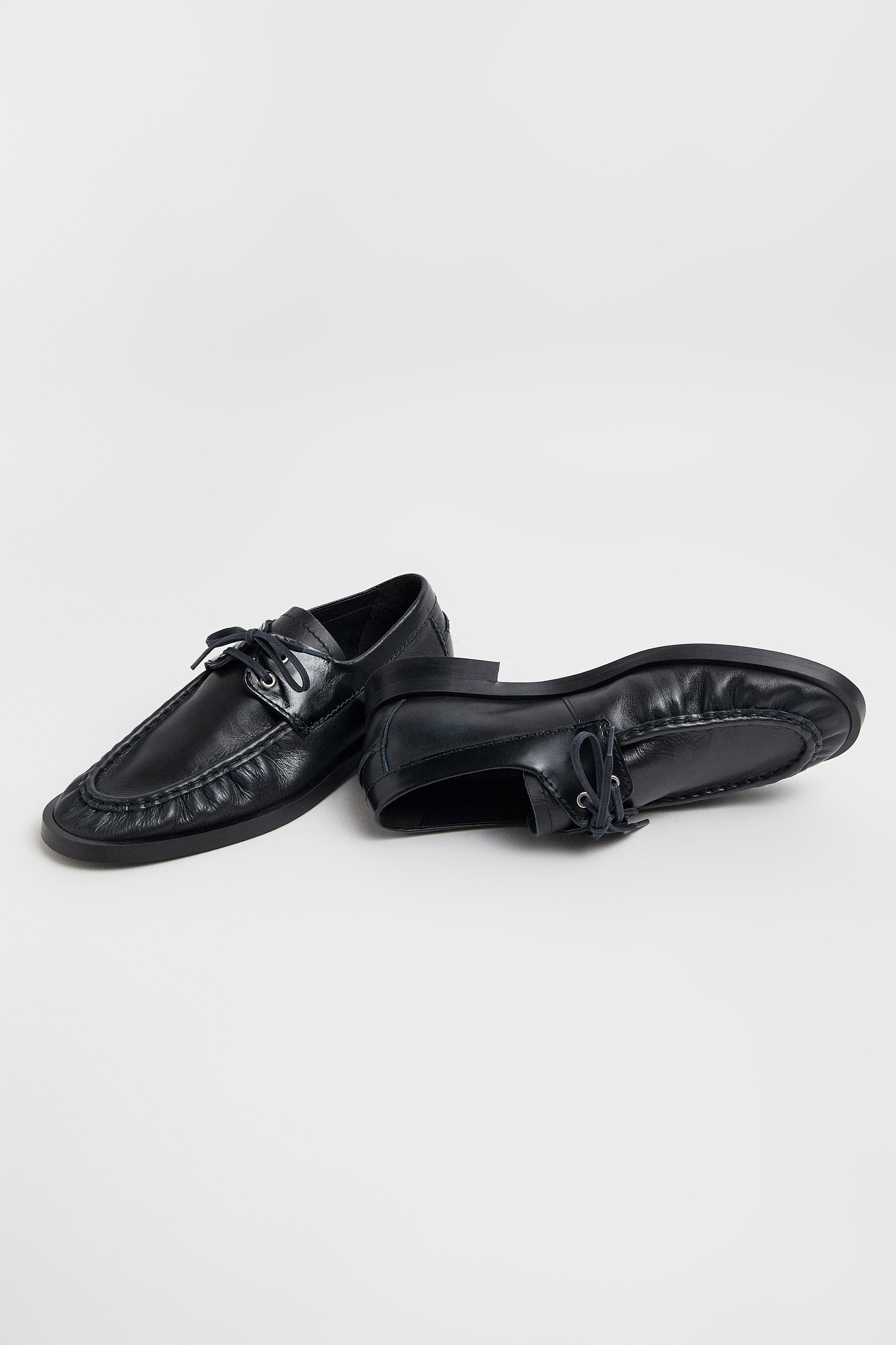 Edelira Navy Black Bicolor Derby Loafers | Miista | Designed & Handmade in Europe