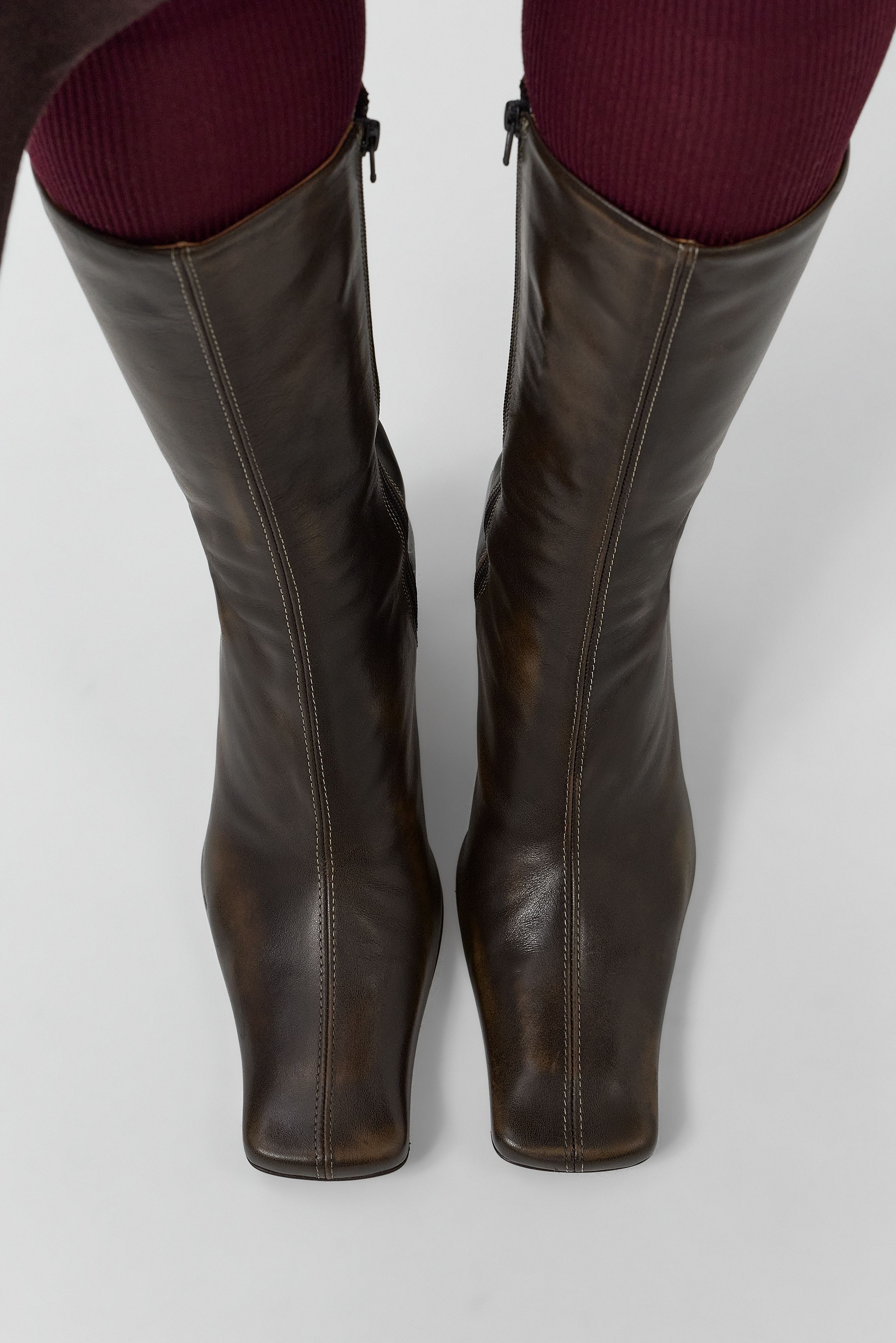 Araxi Boots - Brown Brush Off Leather | Miista