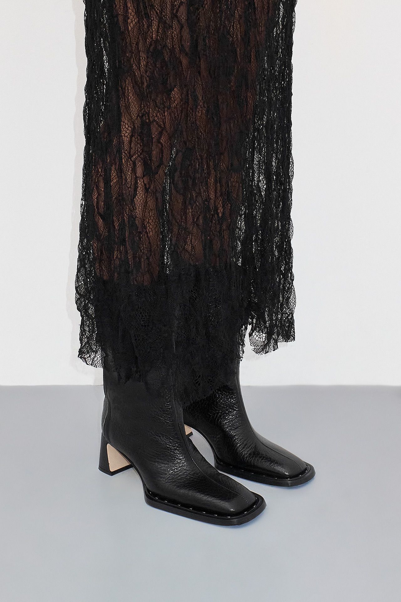 Raleigh Black Grain Ankle Boots | Miista