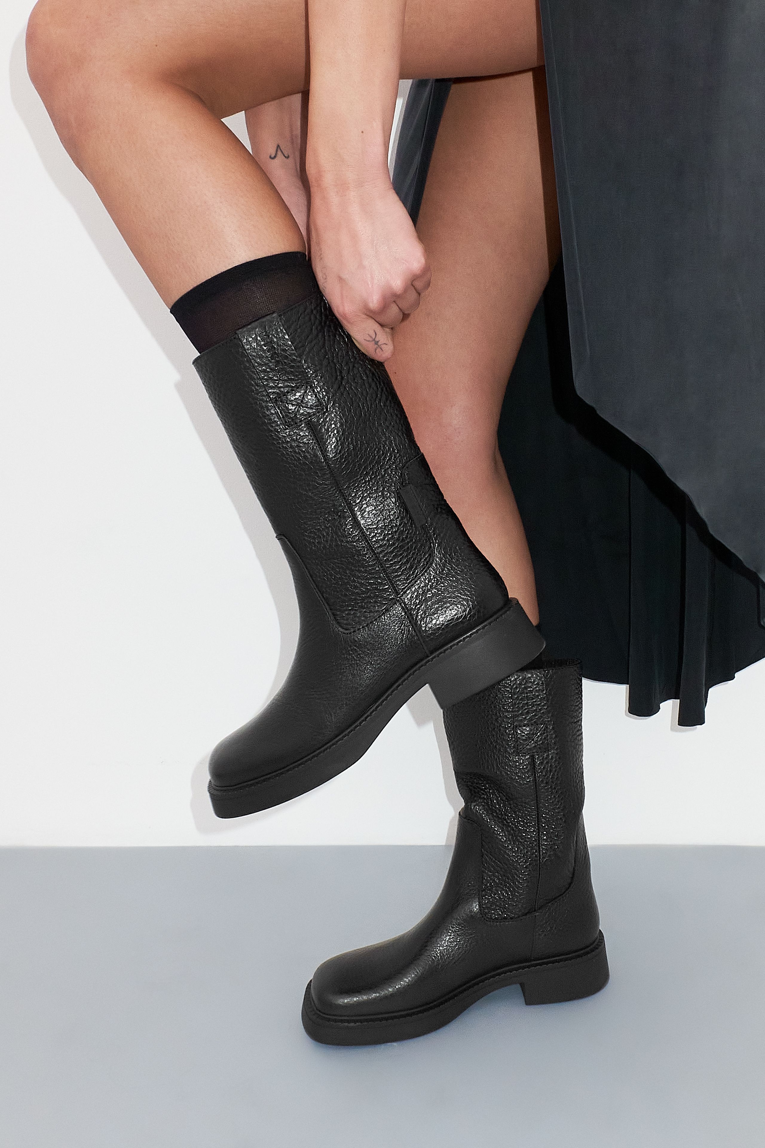 最終値下げ 新品 Miista Aron Black Boots ブーツ 黒 最終値下げ 新品 Miista Aron Black Boots ブーツ 黒 - メルカリ