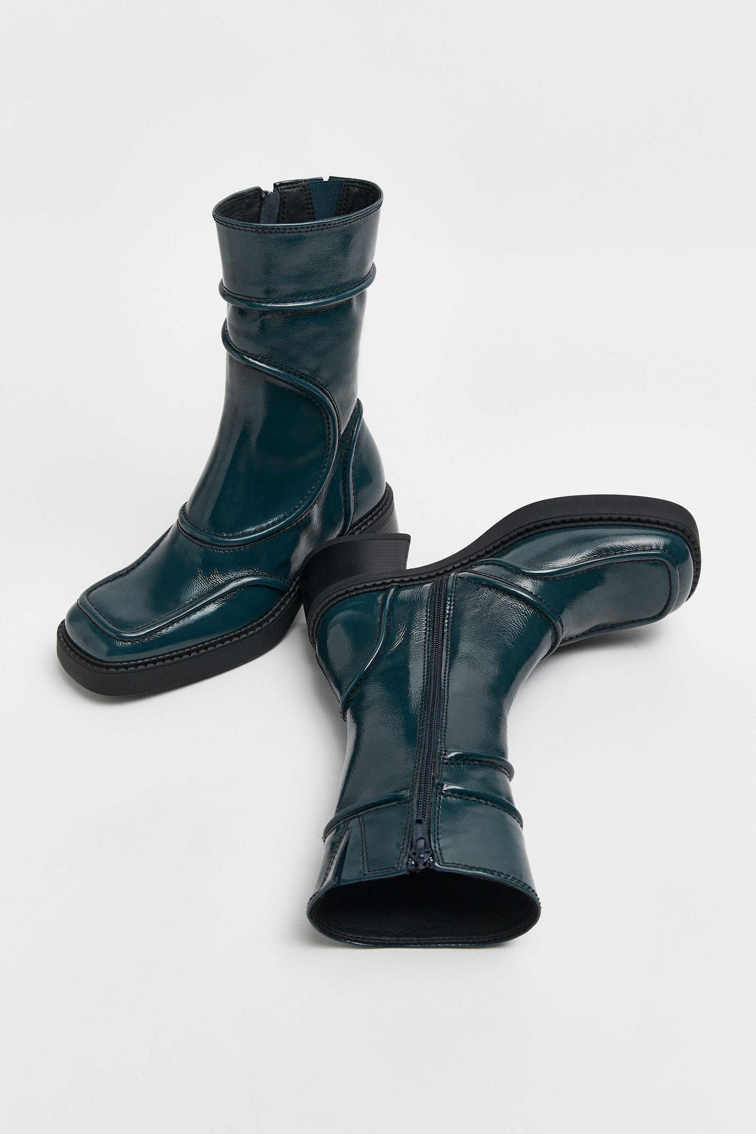 Malene Navy Ankle Boots | Miista