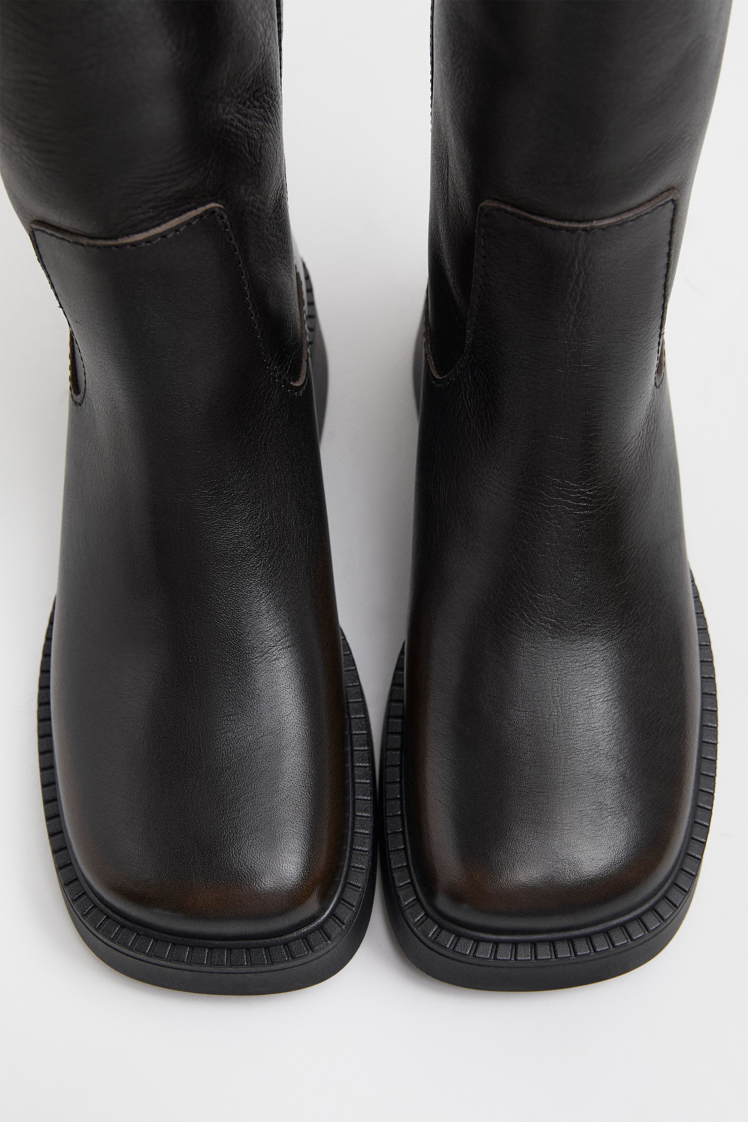 Aron Boots - Brown Brush Off Textured Leather | Miista