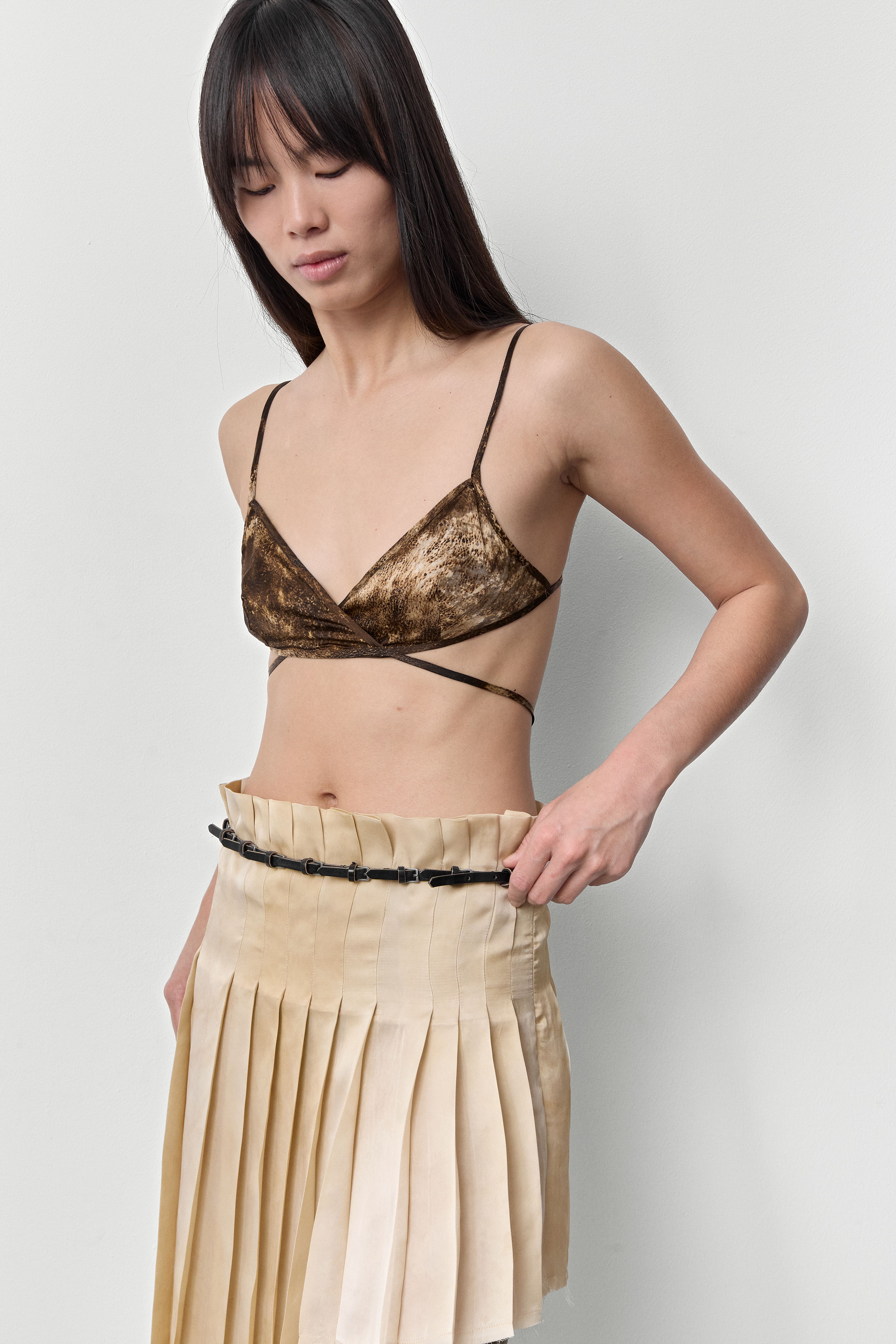 Bucci Black Mini Buckles Leather Belt | Miista | Designed & Handmade in Europe