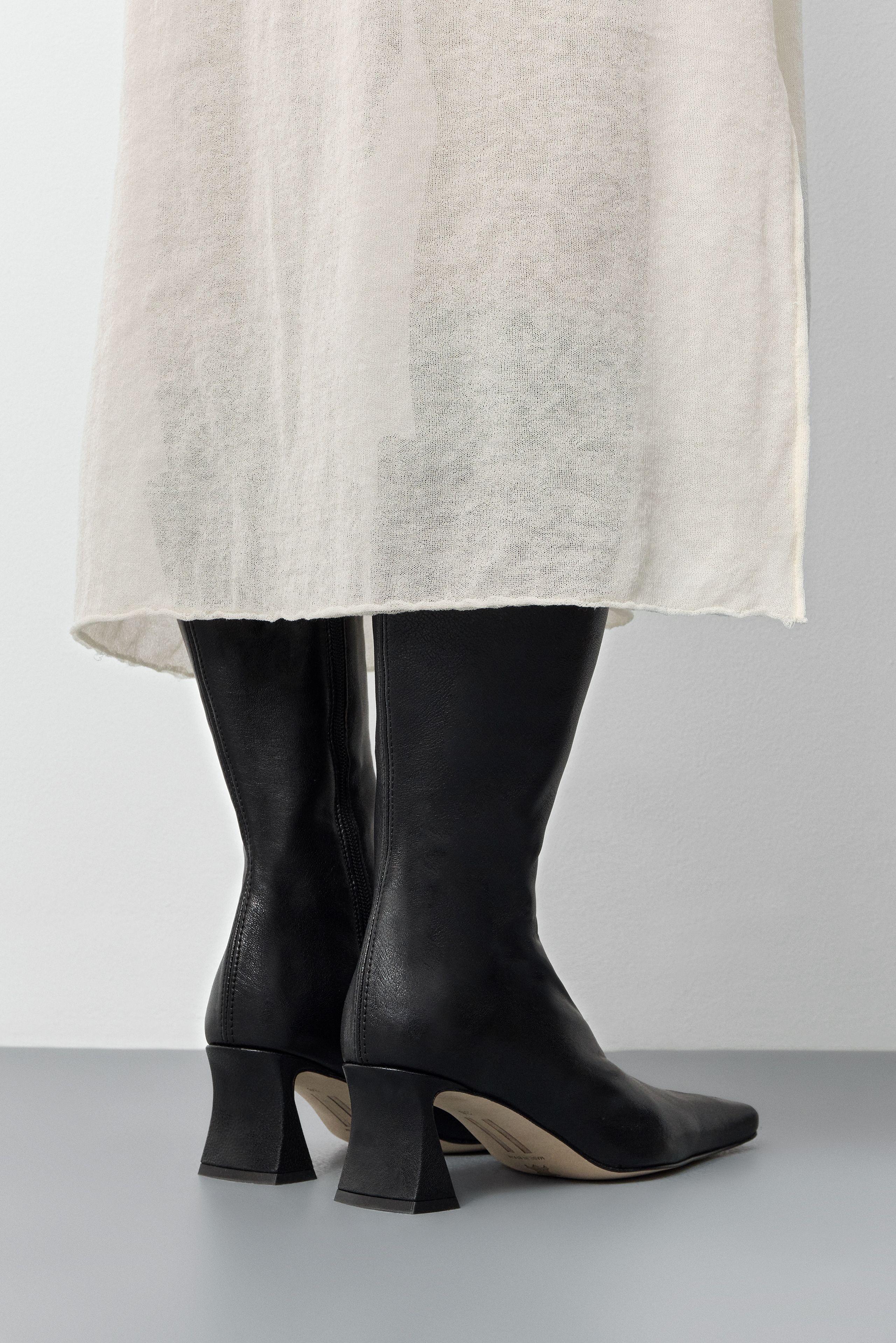 Araxi Boots - Black Leather | Miista