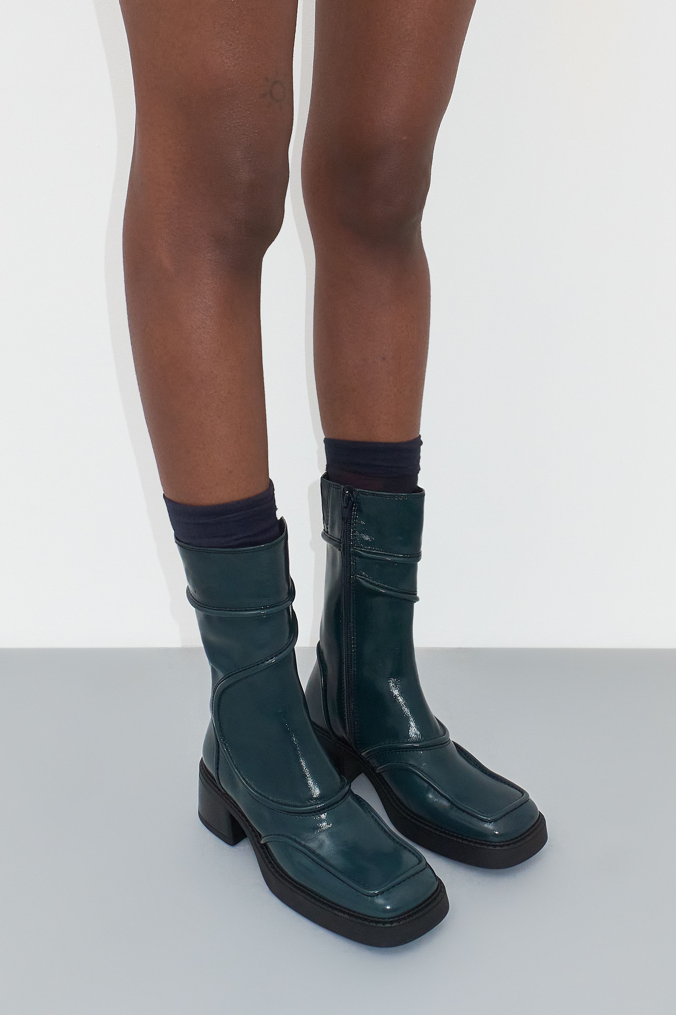 Malene Navy Ankle Boots | Miista