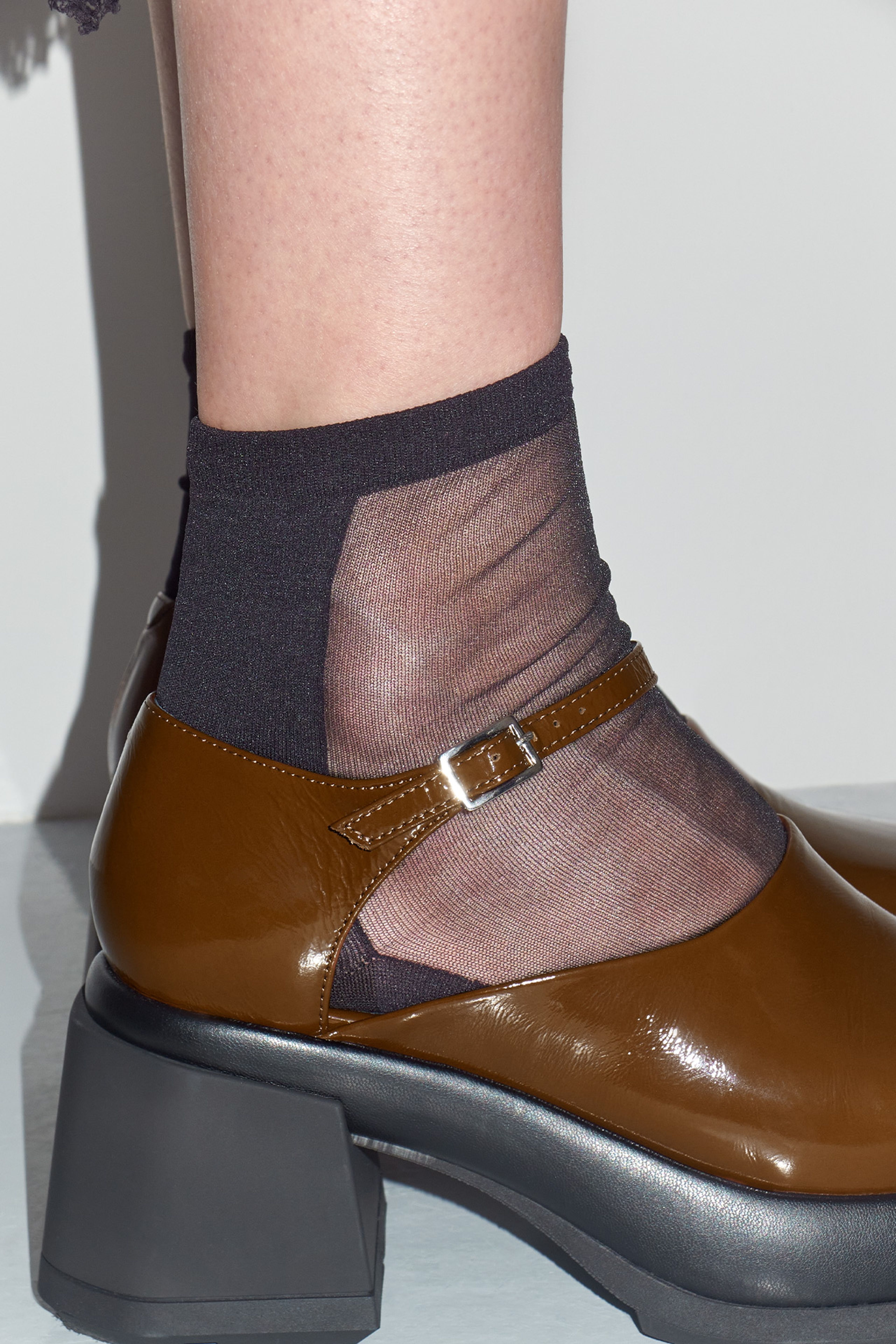 Coral Brown Courts | Miista Europe | Made in Portugal