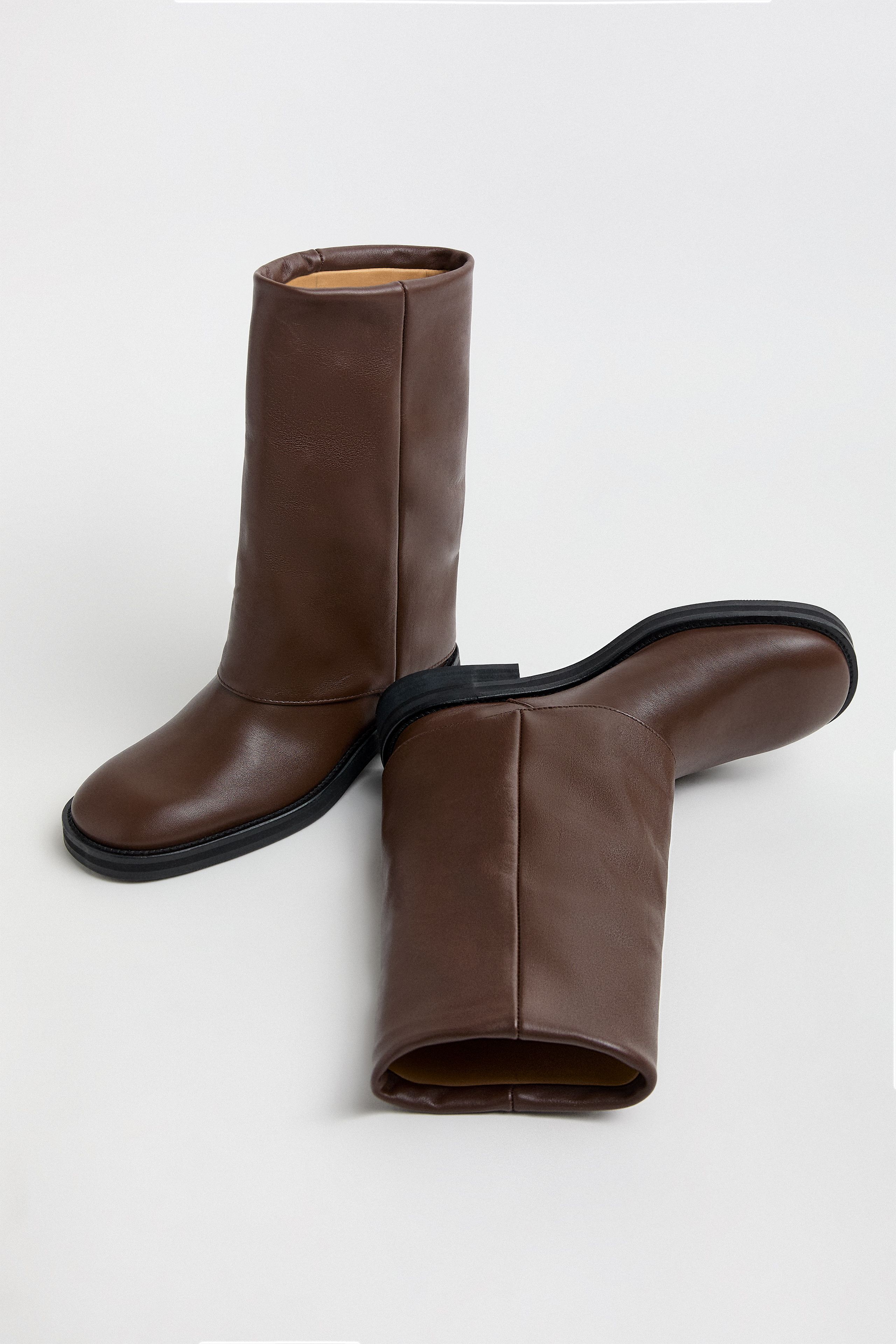 Arden Boots - Brown Fold Over Leather | Miista
