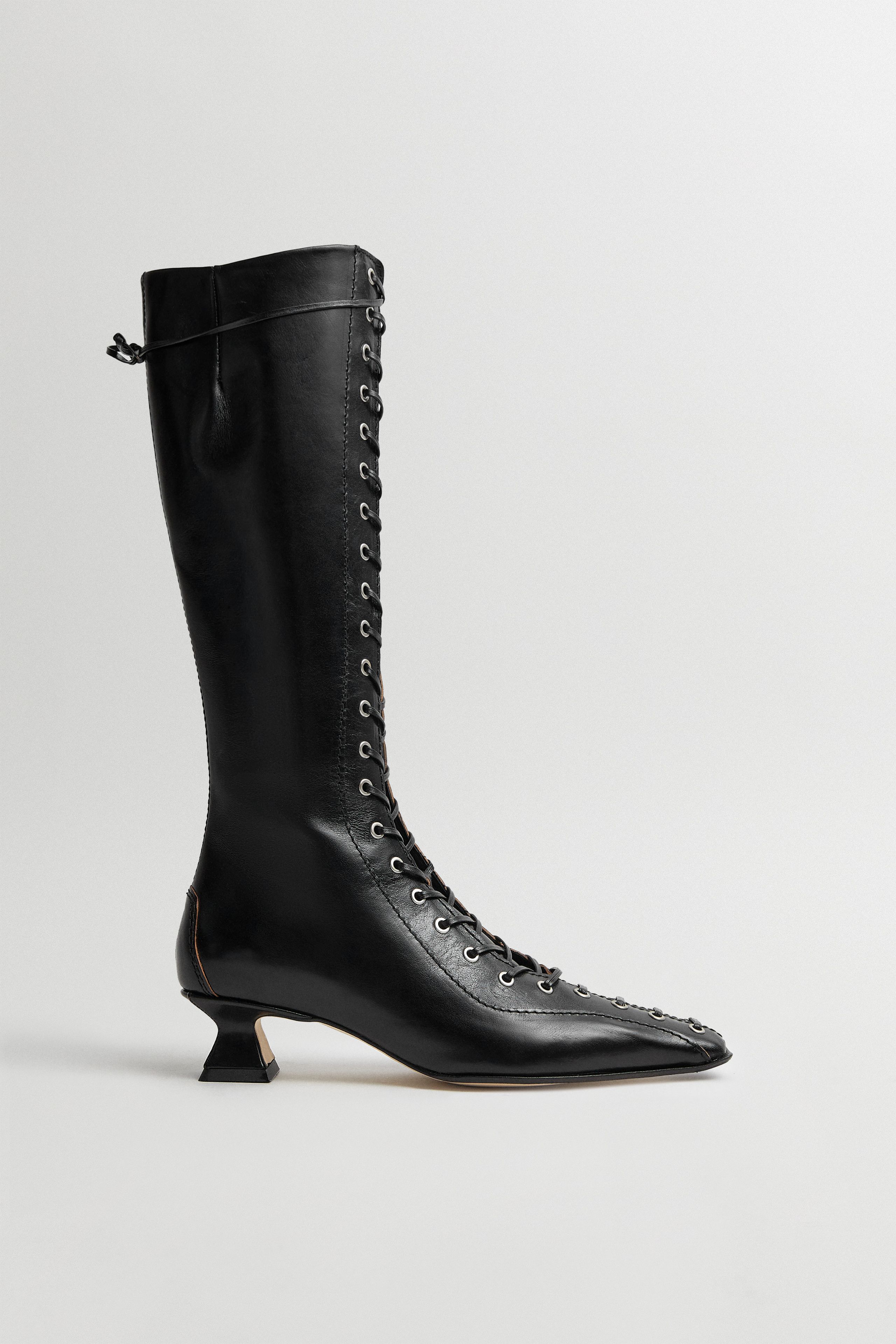 Lucy Boots - Black Leather | Miista
