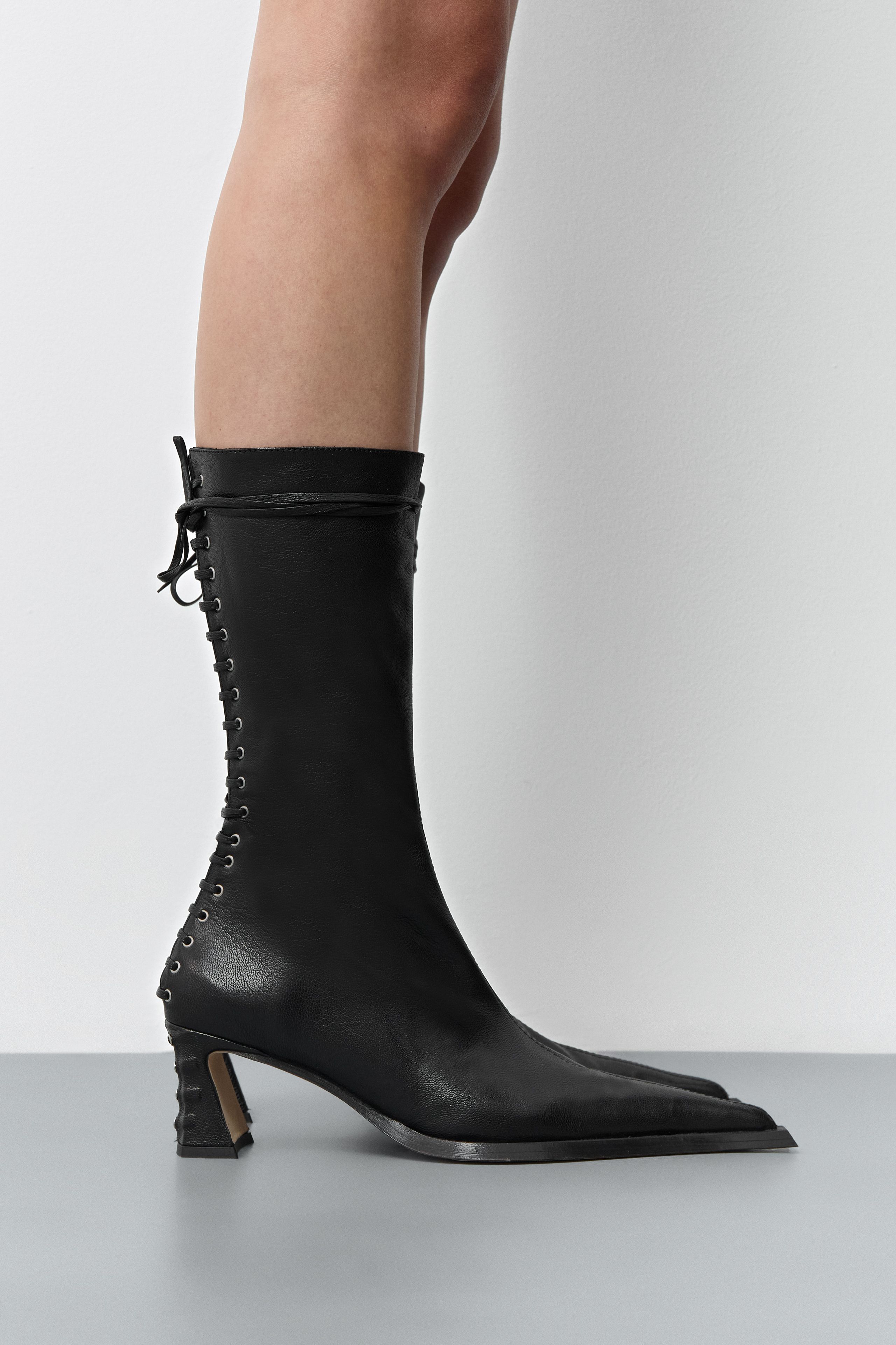 Shelley Boots - Black Leather | Miista