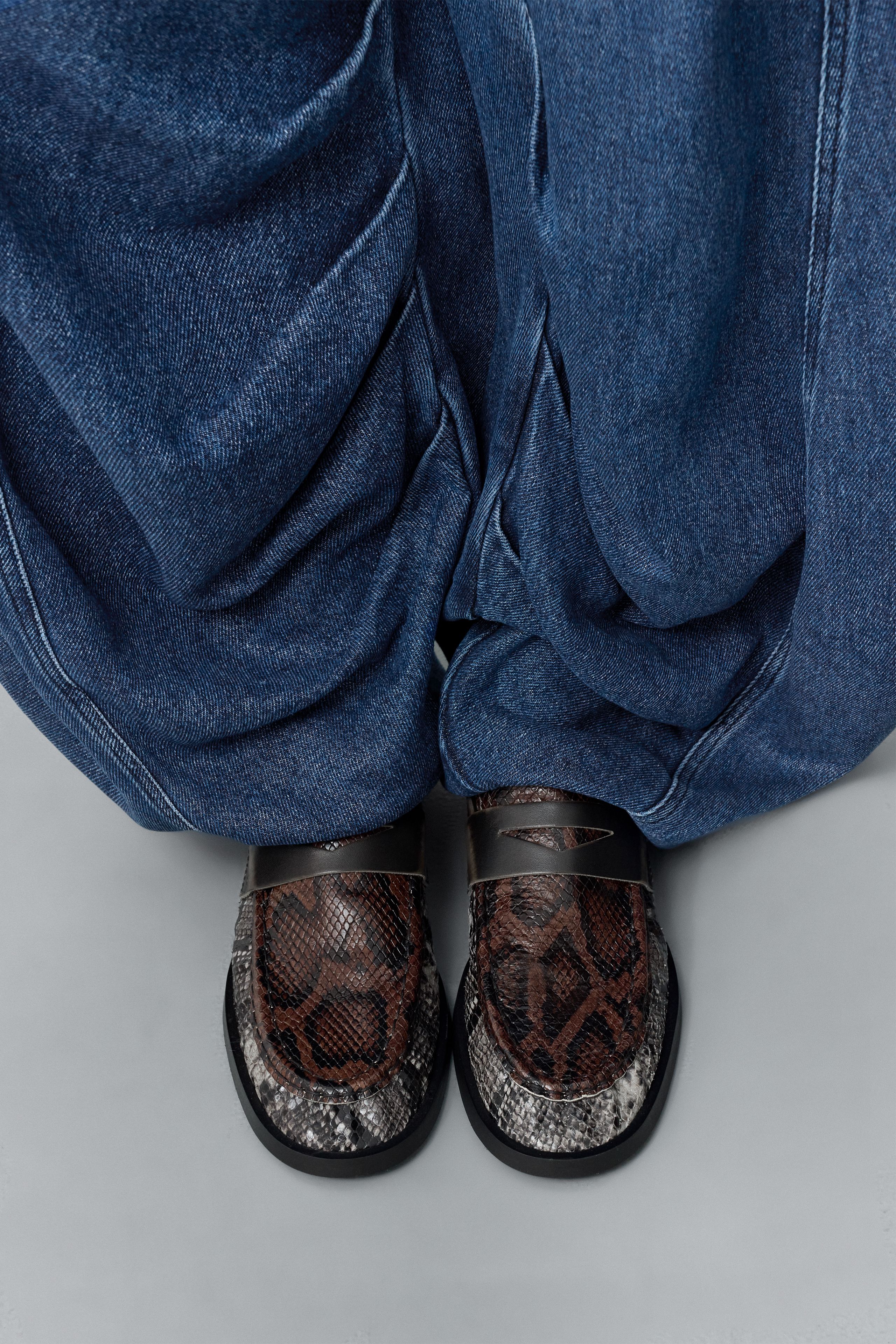 ミンコタ Zita Loafers - Grey Snake Embossed Leather | Miista