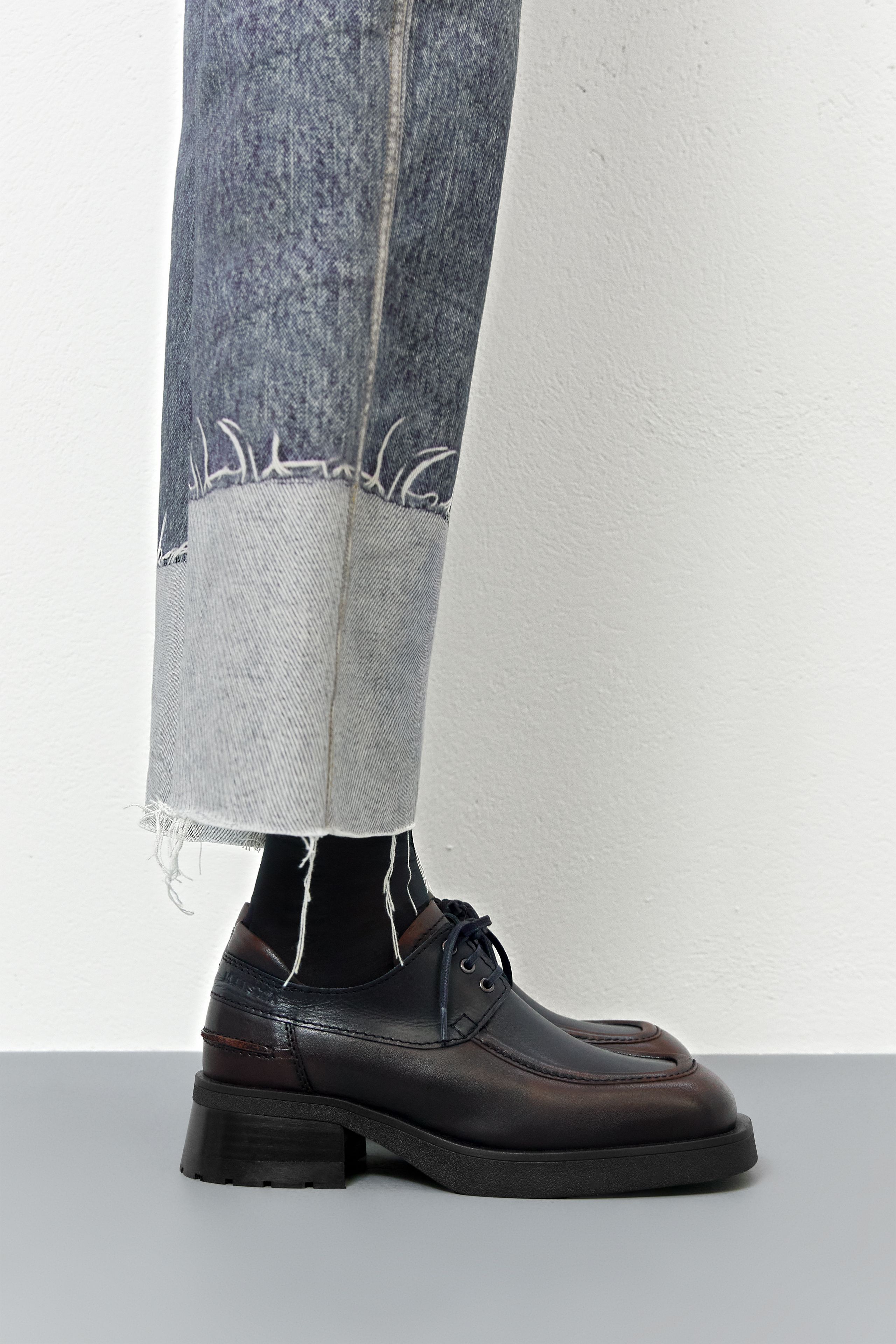 Roswita Brogues - Brown Brush Off Leather | Miista