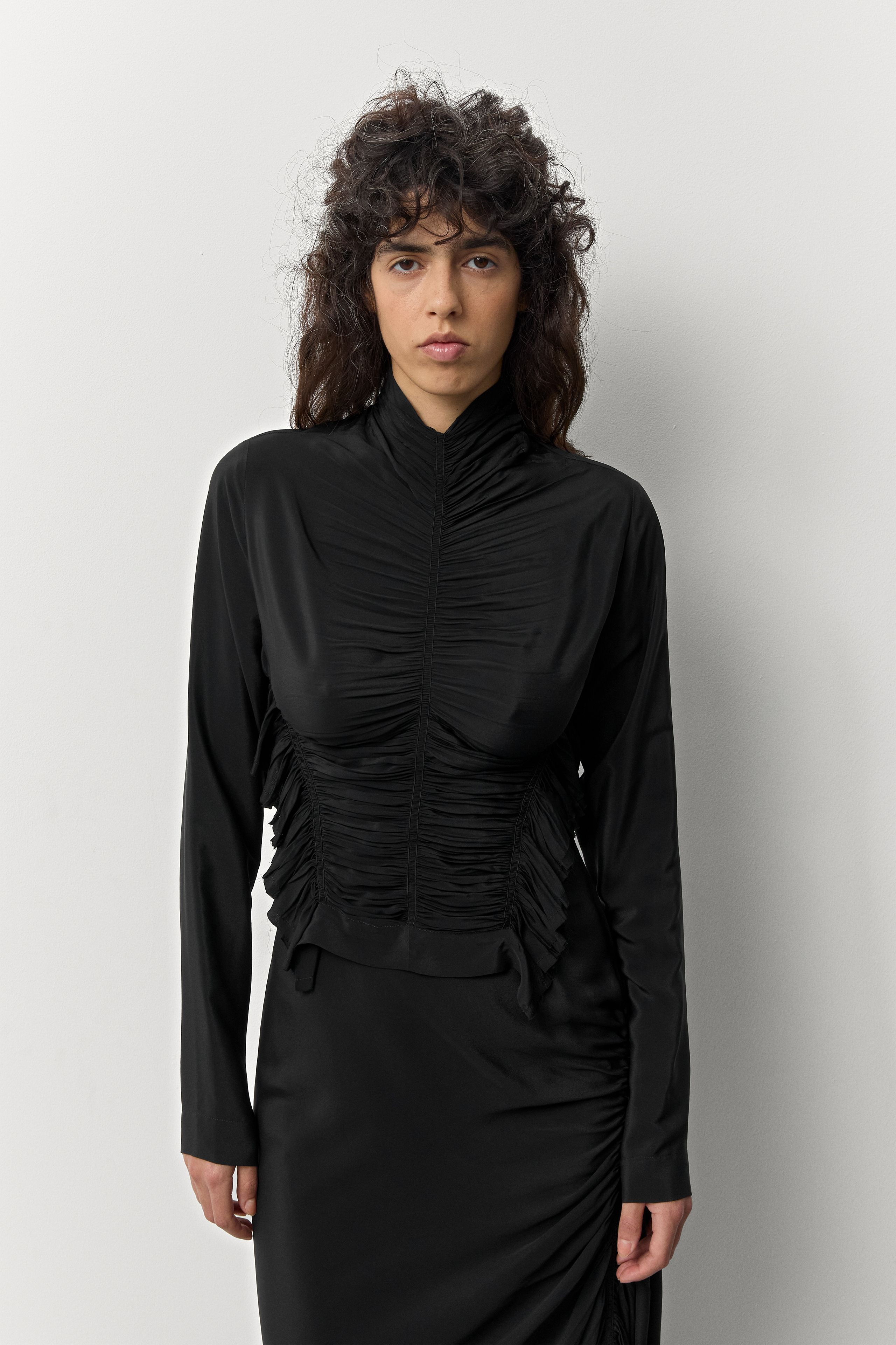 Silva Top - Black Silk Blend | Miista