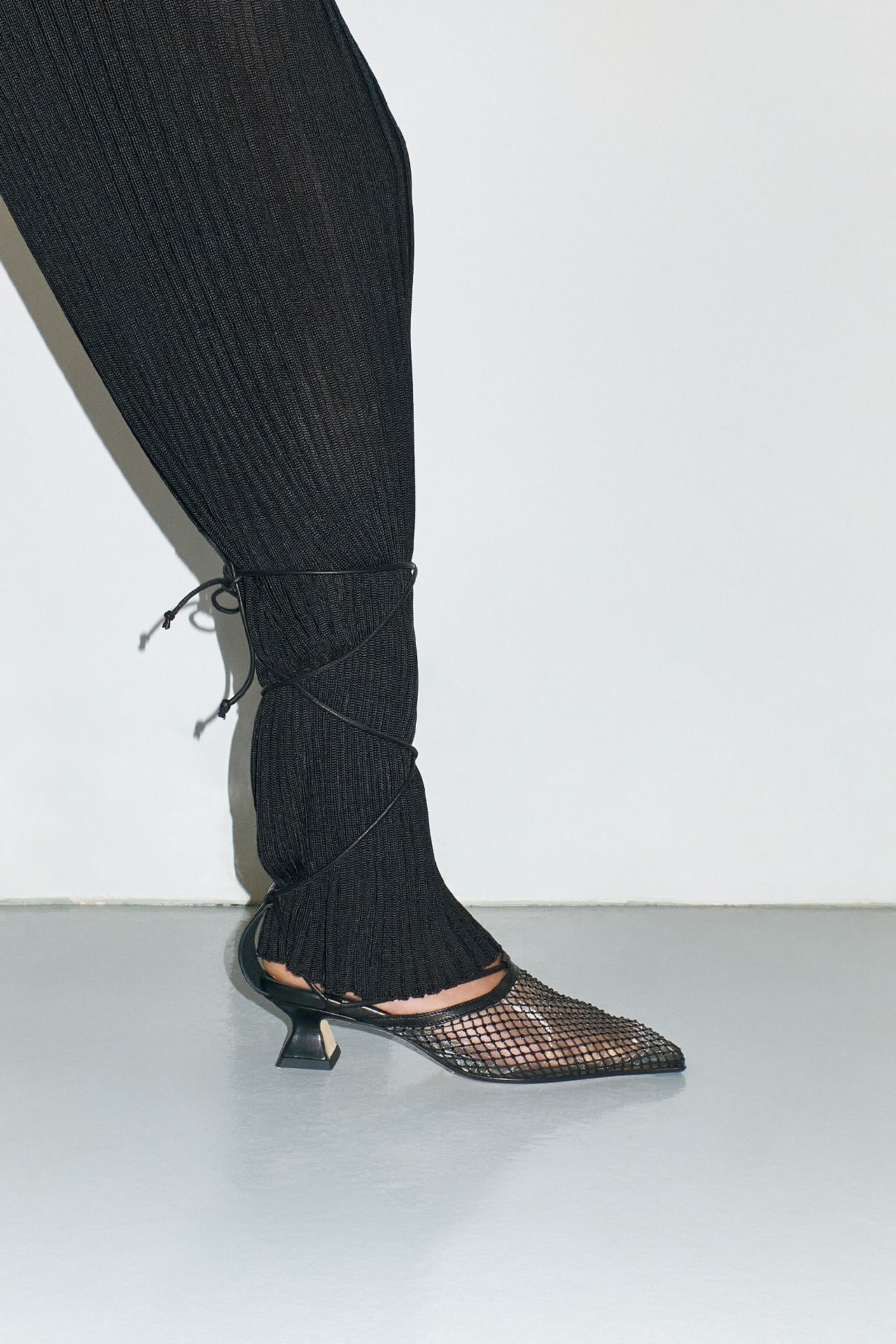 【新品未使用】MIISTA ASIA BLACK COURTS MI サンダル Asia New Black Courts | Miista