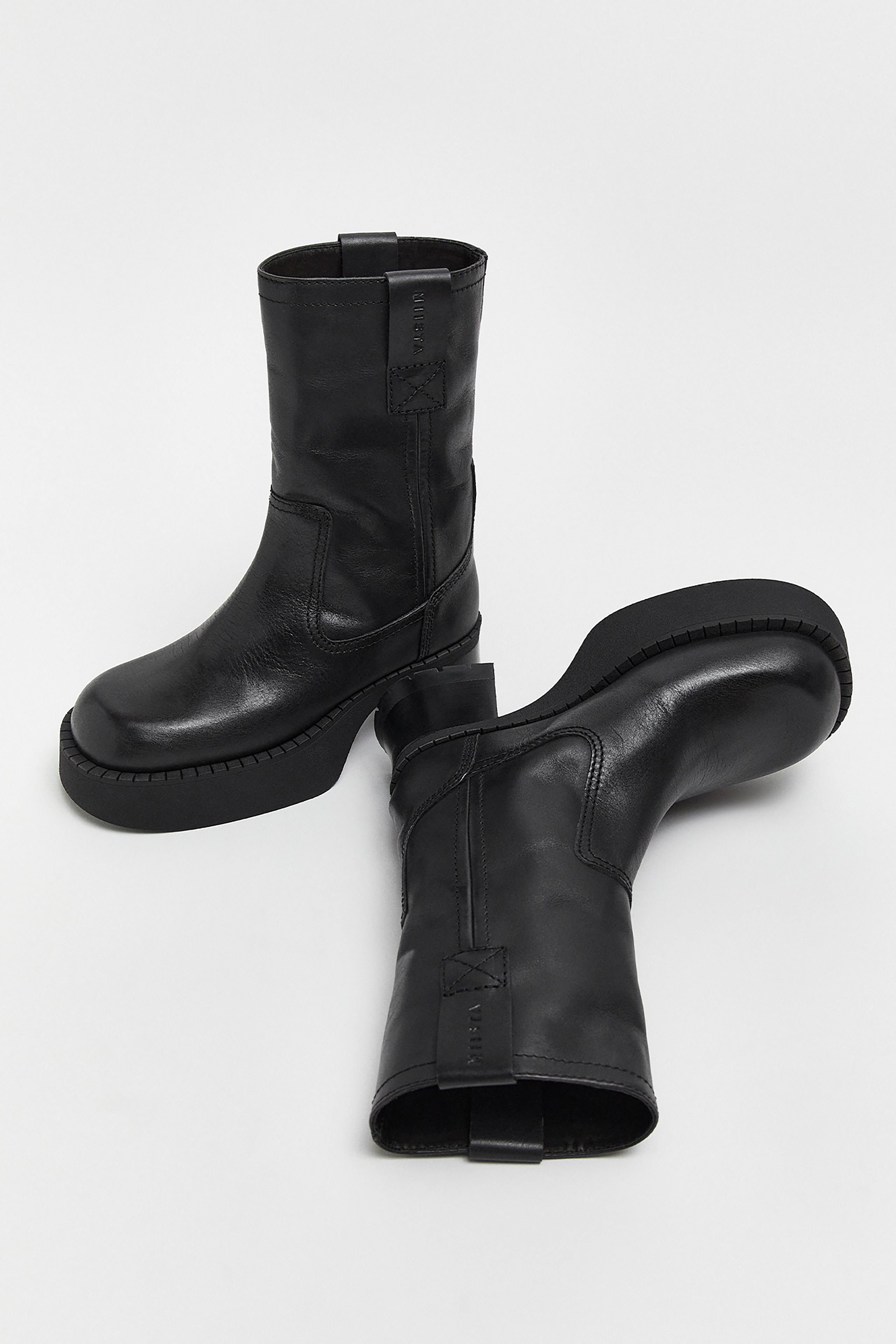 【関税込み】Miista ブラック Annegret ブーツ Annegret Black Ankle Boots | Miista