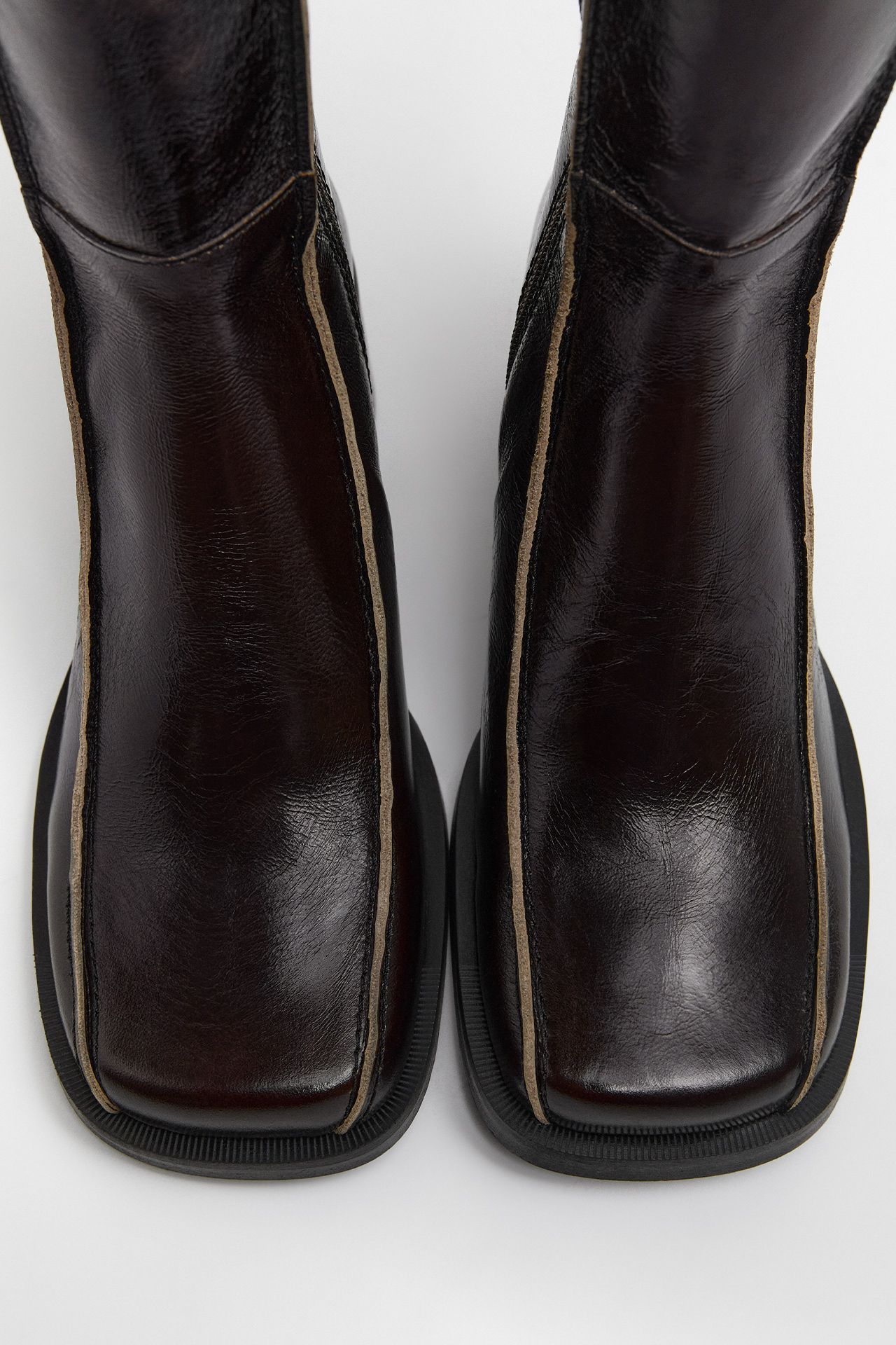 Mariela Boots - Crinkle Dark Brown Leather | Miista