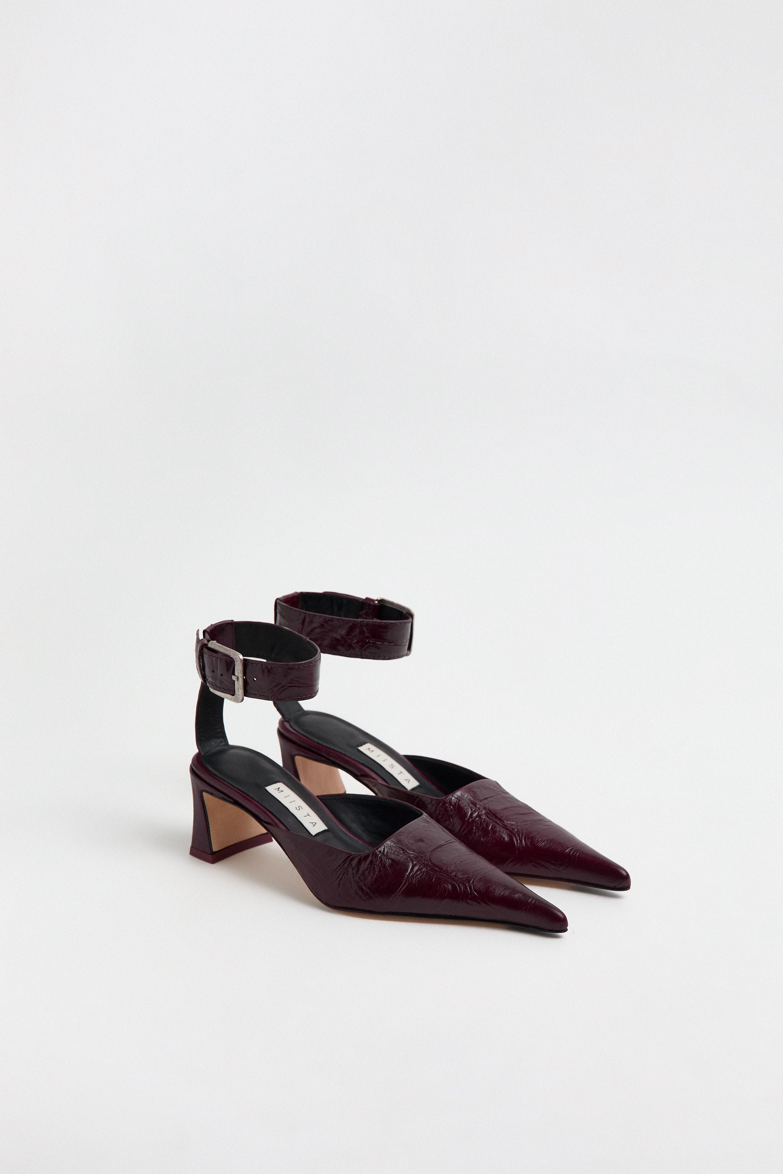Qori Courts - Plum Croc Embossed Leather | Miista