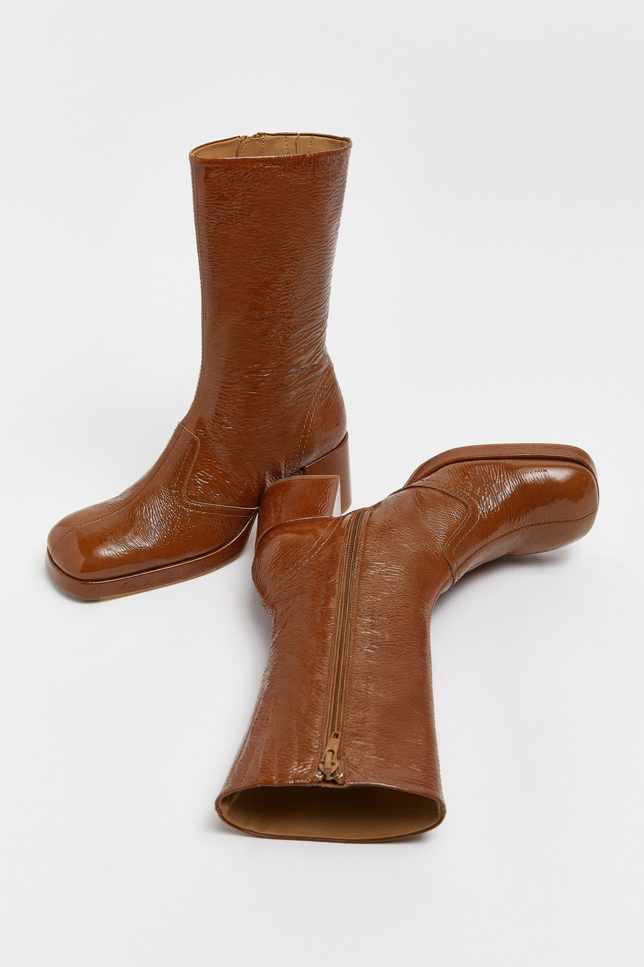 【関税込み】Miista ブラウン Cass ブーツ Cass Brown Patent Boots | Miista