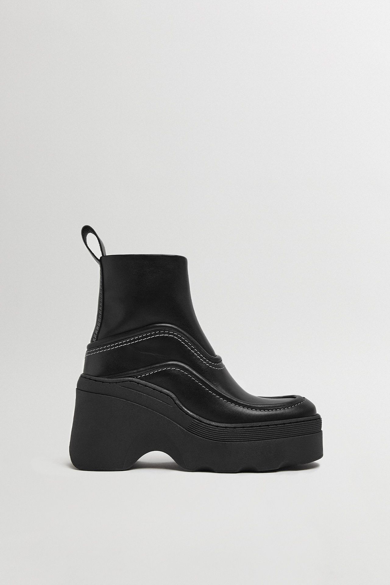 靴 MIISTA Annya BB FLT Annelise Black Ankle Boots | Miista
