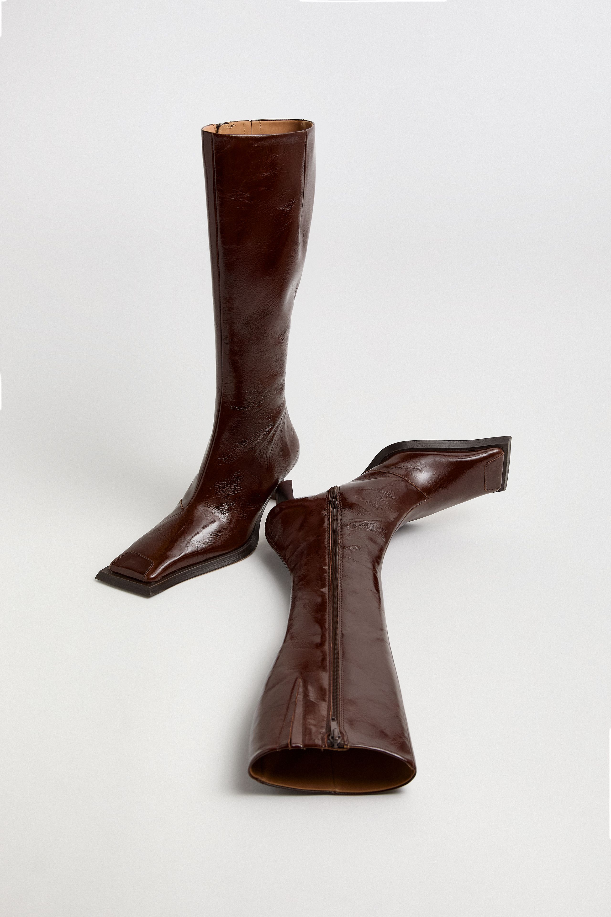 Alfreda Boots - Chesnut Crinkle Leather | Miista