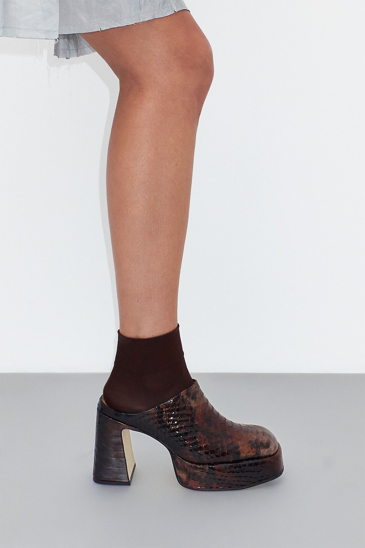 SALE MULES AND CLOGS | Miista