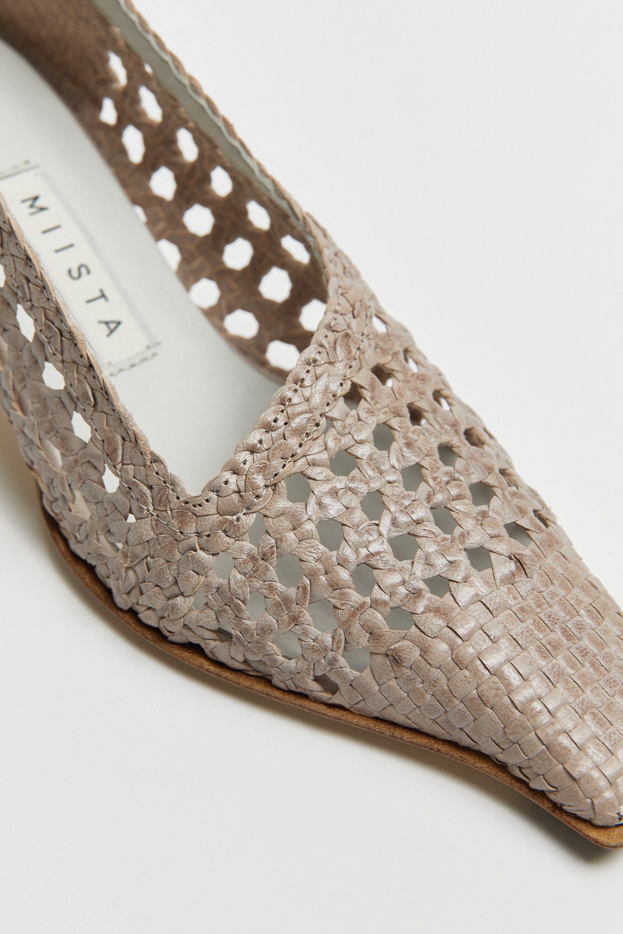 Gisla Pearl Courts | Miista Europe | Made in Portugal