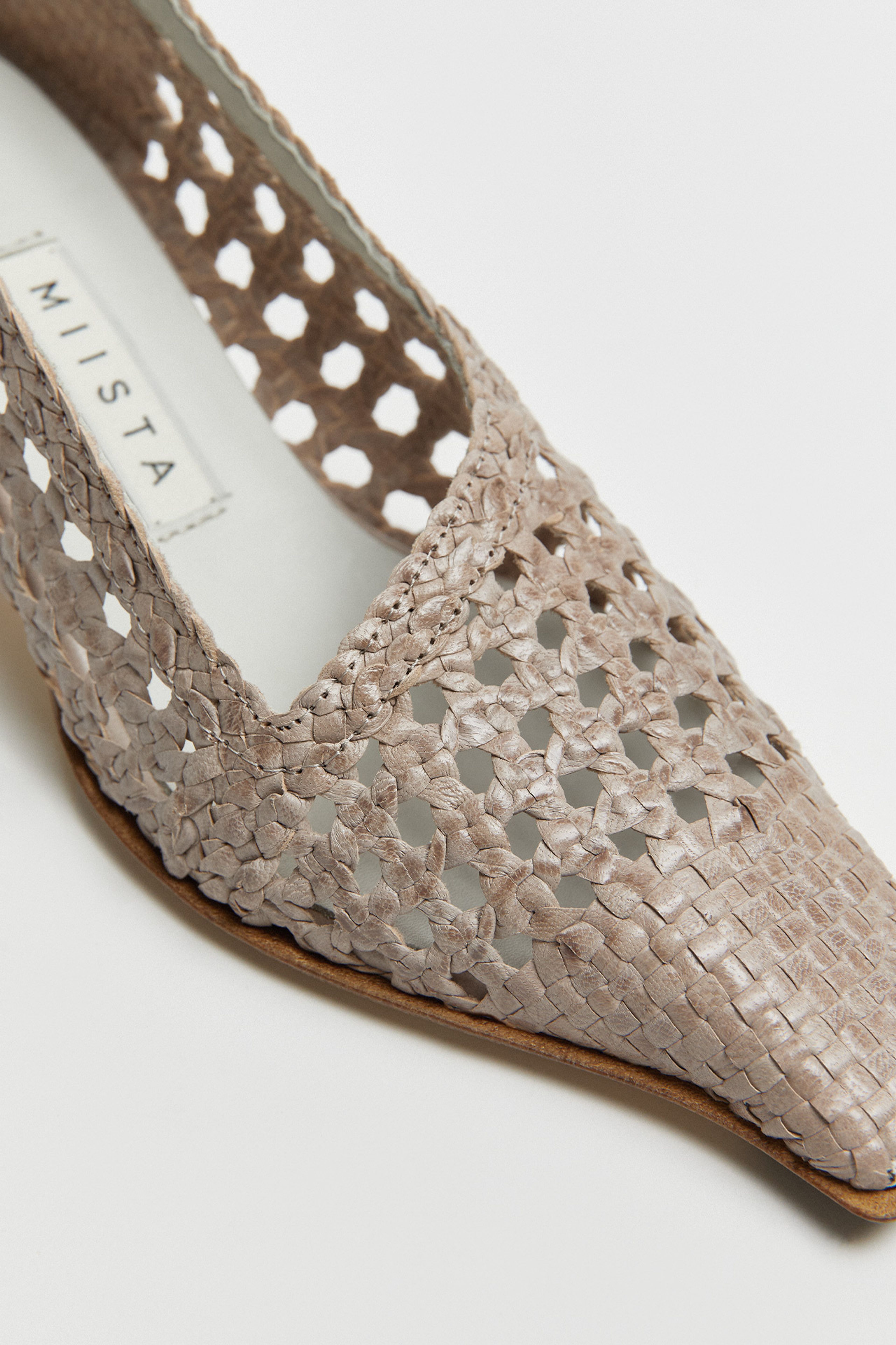 Gisla Pearl Courts | Miista Europe | Made in Portugal