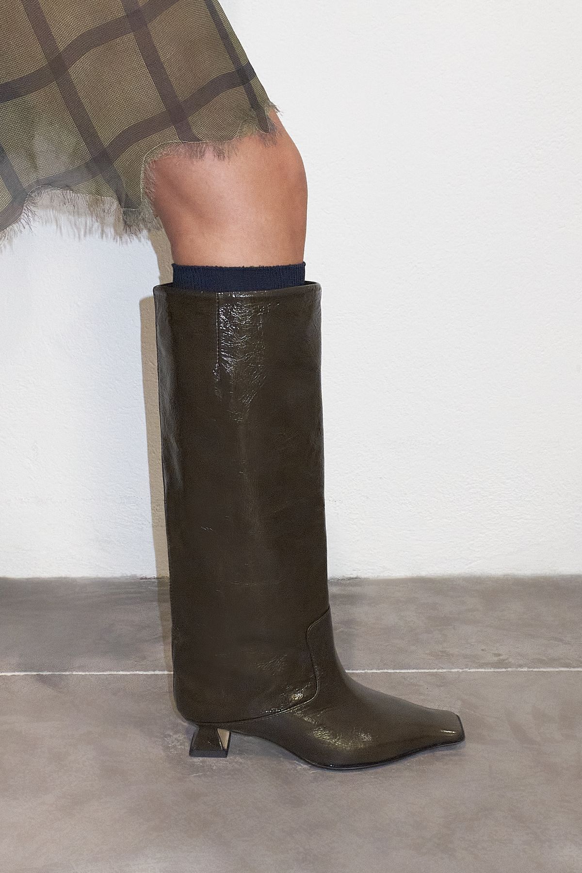 Effie Boots - Khaki Patent Leather