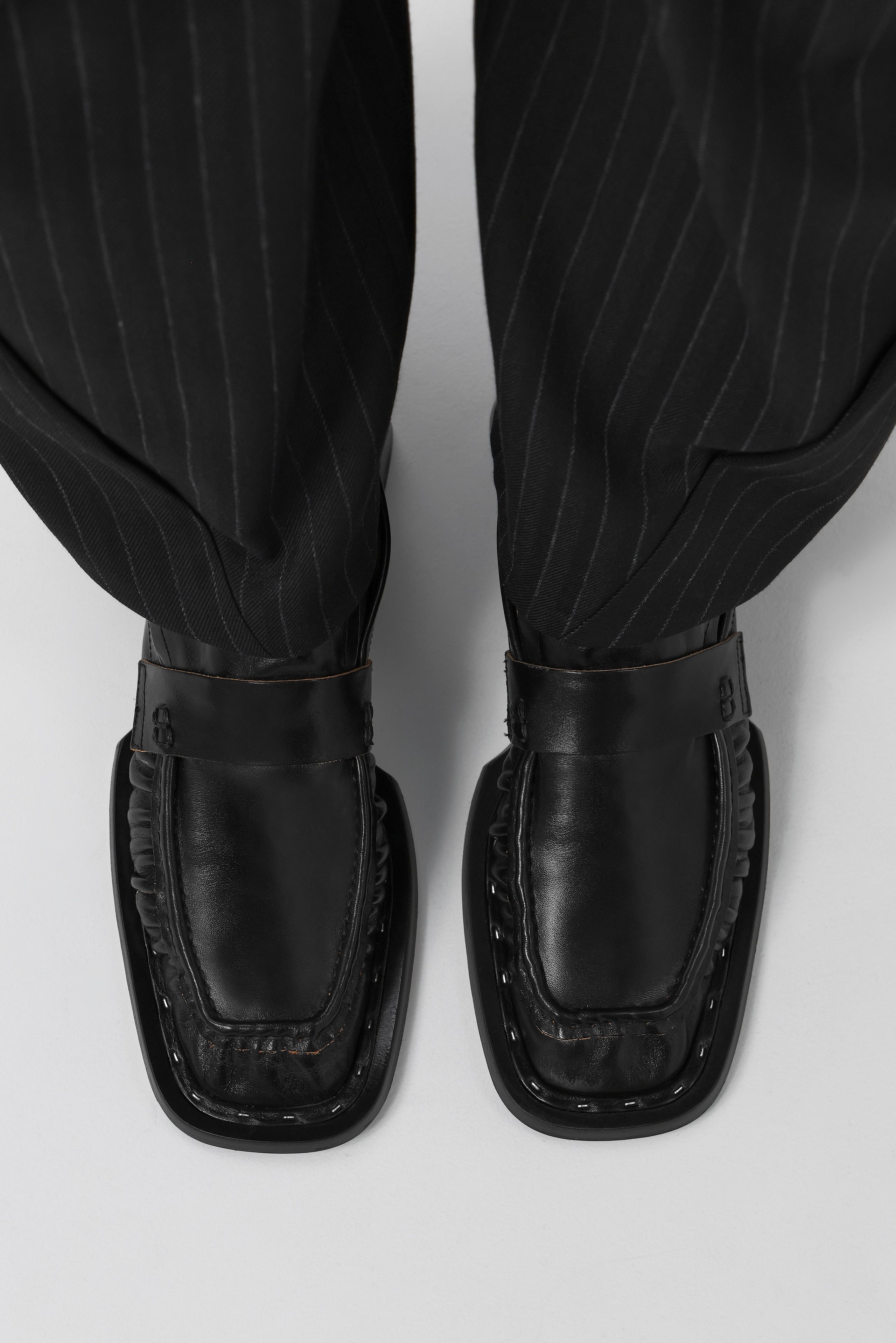 Airi Loafers - Black Leather | Miista